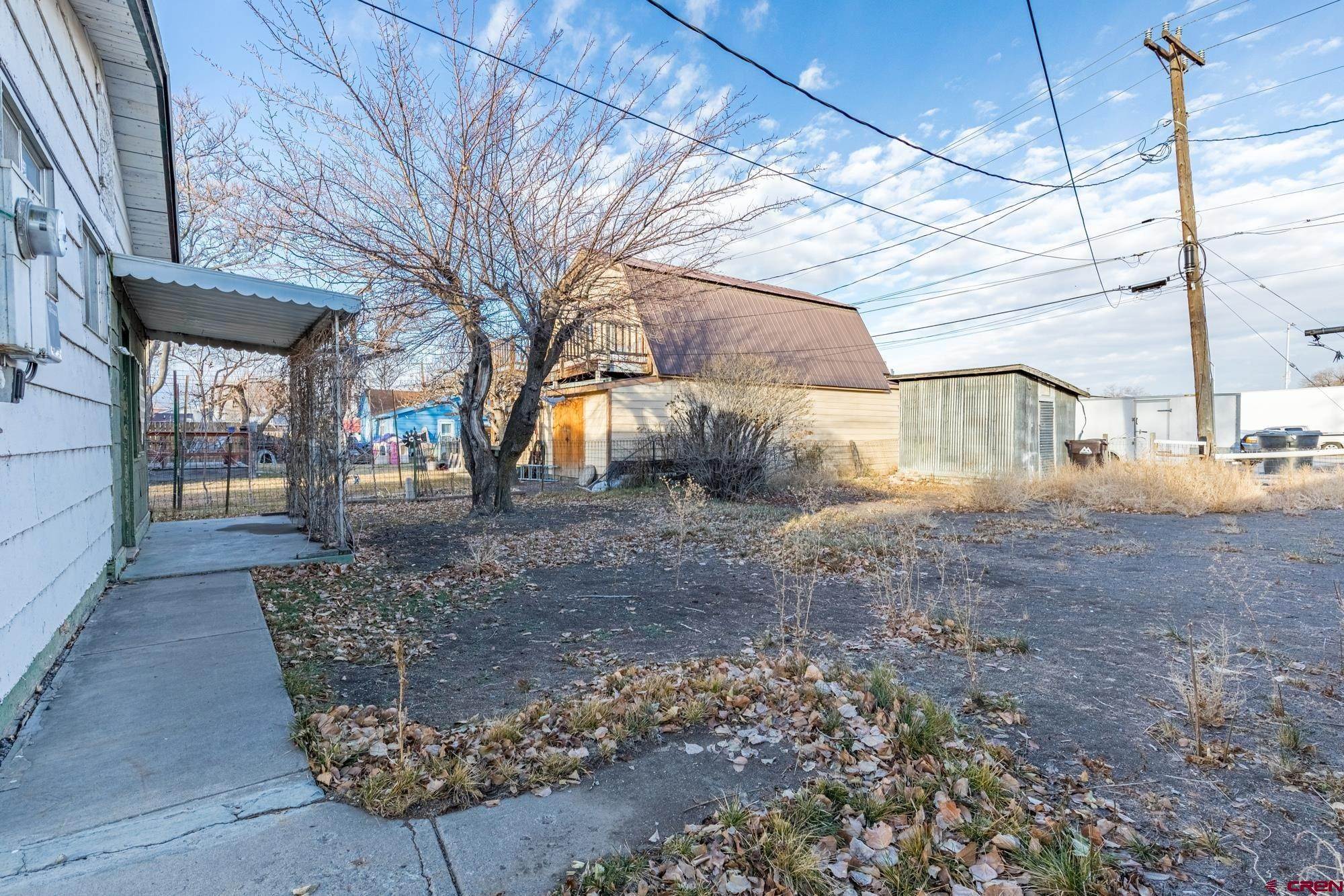 14. Single Family Homes for Active at 139 W South 1st Street Montrose, Colorado 81401 United States