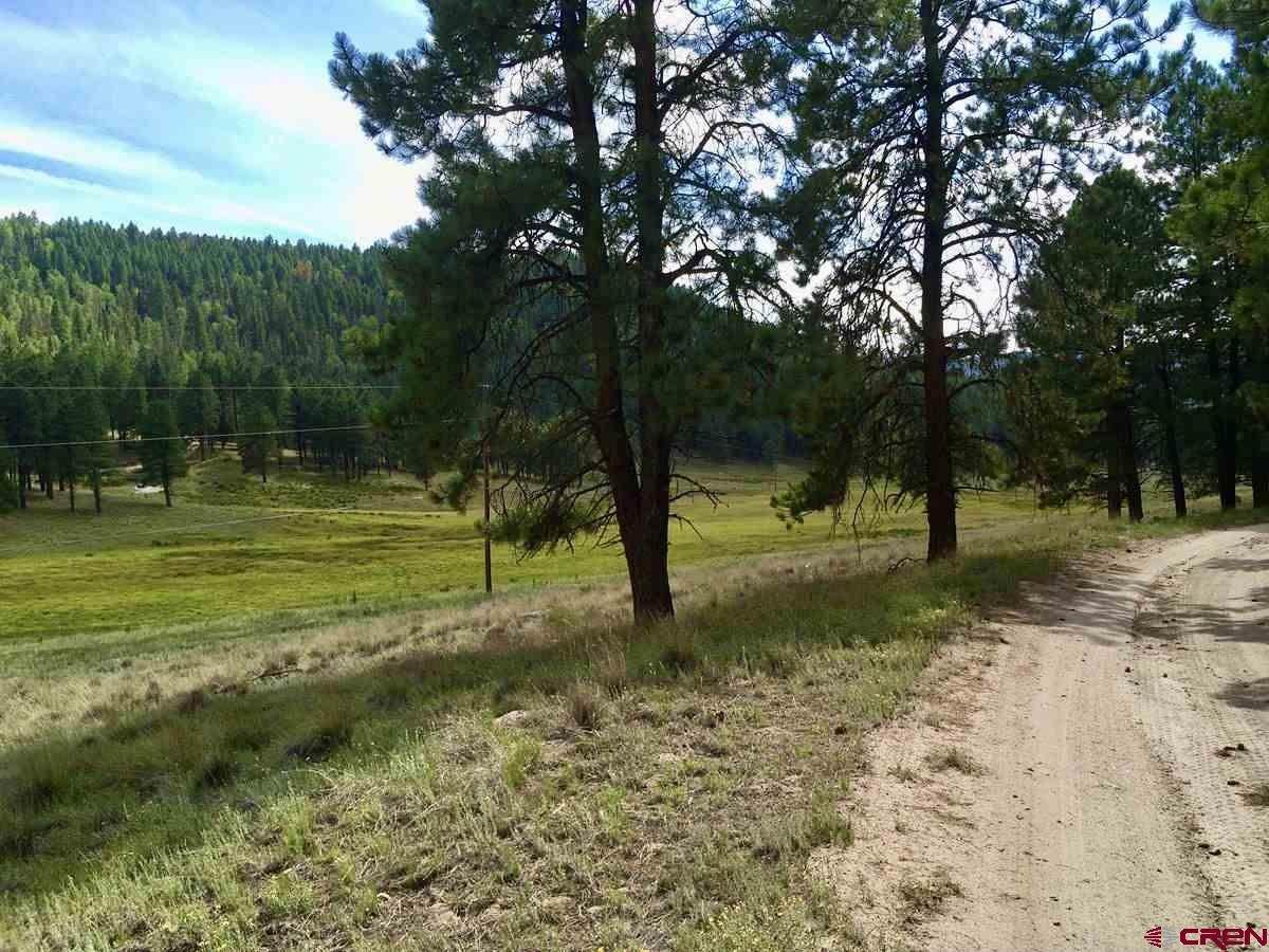 18. Farm and Ranch Properties for Active at Cuba, New Mexico United States