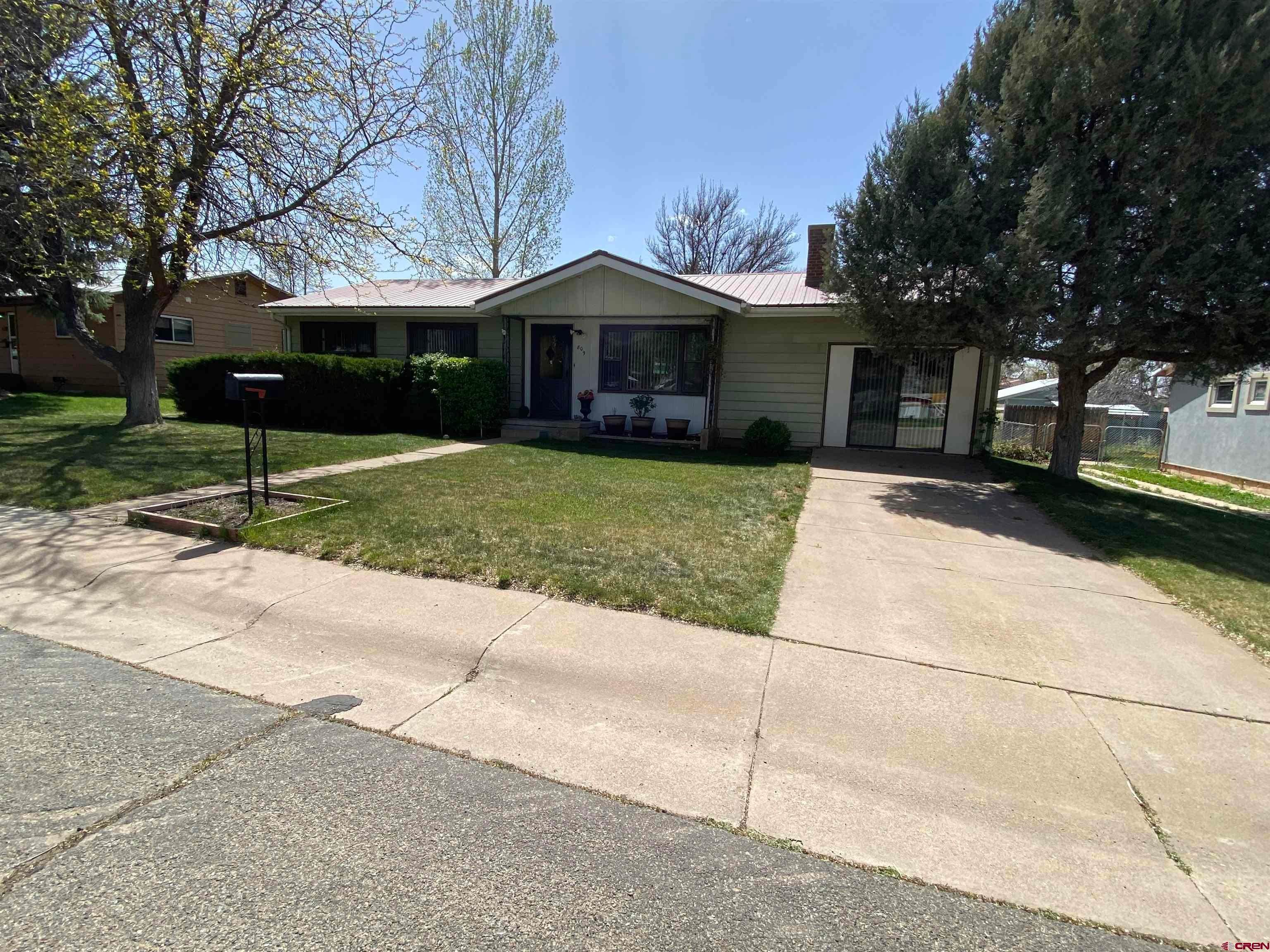 3. Single Family Homes for Active at 809 N Chestnut Street Cortez, Colorado 81321 United States