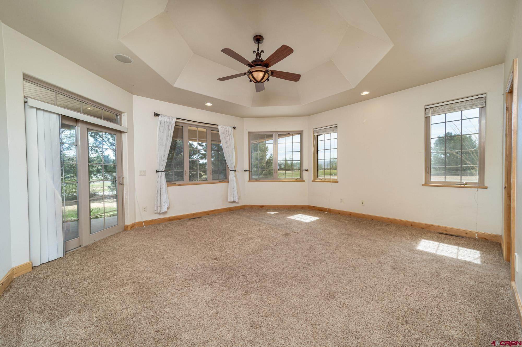 16. Single Family Homes for Active at 3701 Grand Mesa Drive Montrose, Colorado 81403 United States