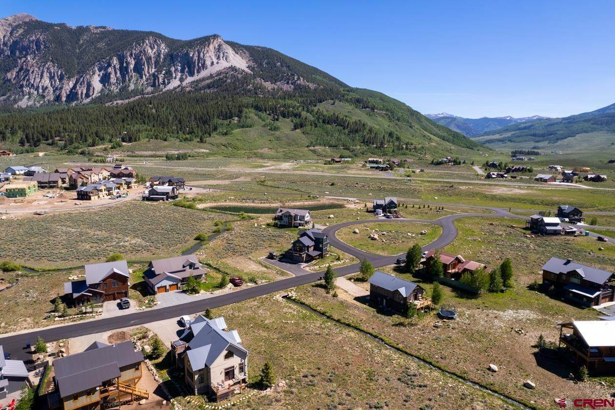 13. Single Family Homes for Active at 161 White Stallion Circle Crested Butte, Colorado 81224 United States