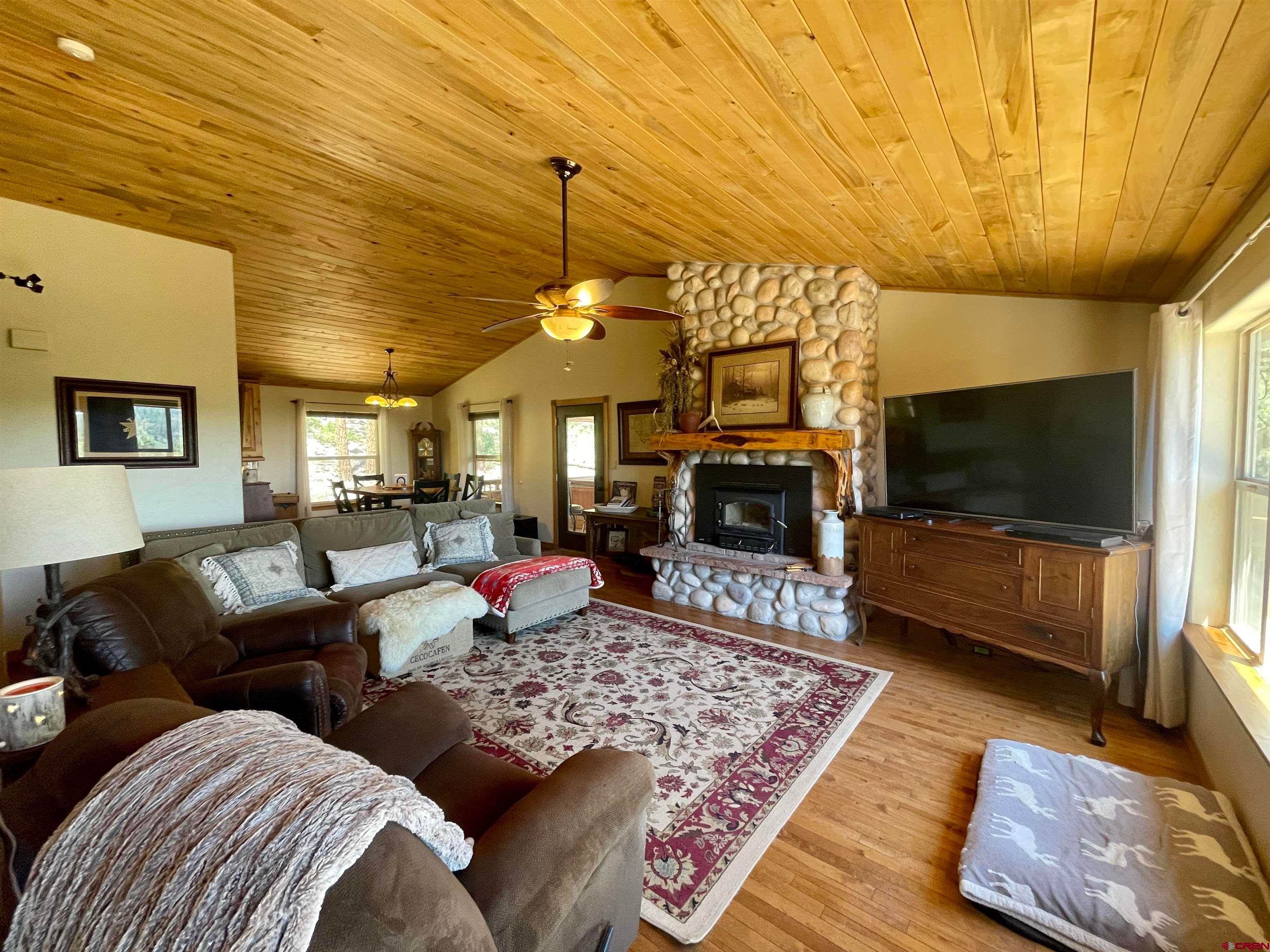 4. Single Family Homes for Active at 256 Hillside Drive Bayfield, Colorado 81122 United States