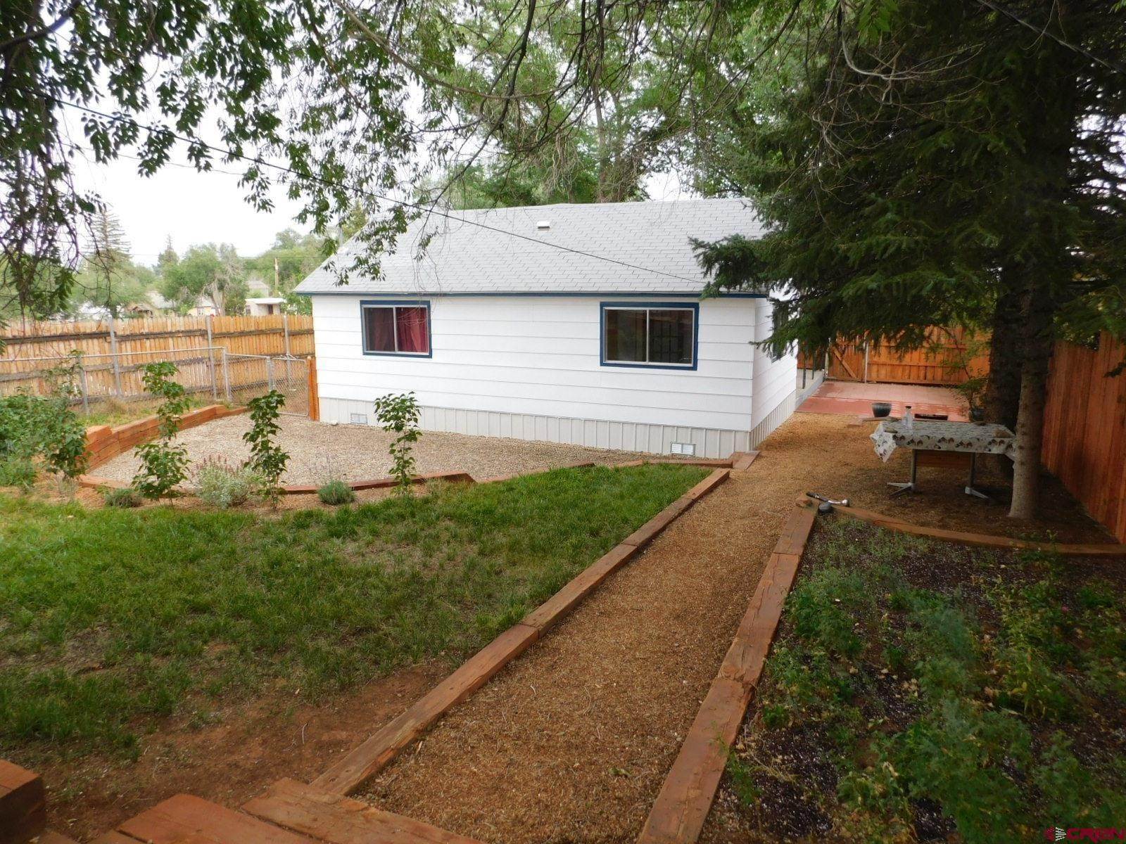 15. Single Family Homes for Active at 309 N Beech Street Cortez, Colorado 81321 United States