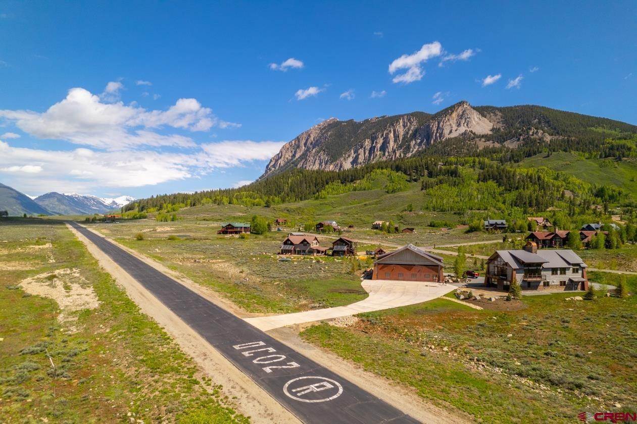 8. Single Family Homes for Active at 312 N Avion Drive Crested Butte, Colorado 81224 United States