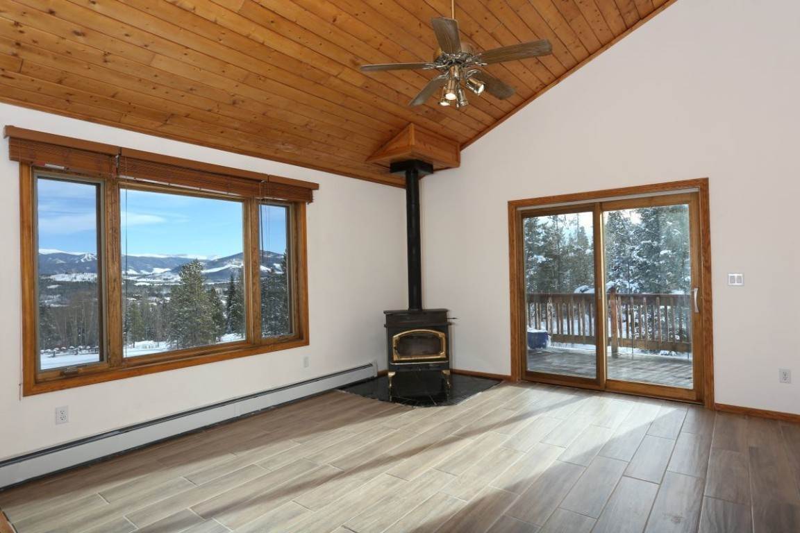10. Single Family Homes for Active at 1318 Royal Buffalo Drive Silverthorne, Colorado 80498 United States