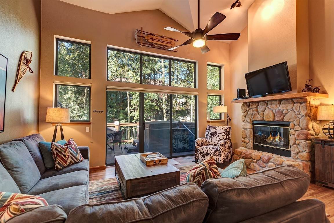 4. Townhouse for Active at 305 Village Point Drive Breckenridge, Colorado 80424 United States