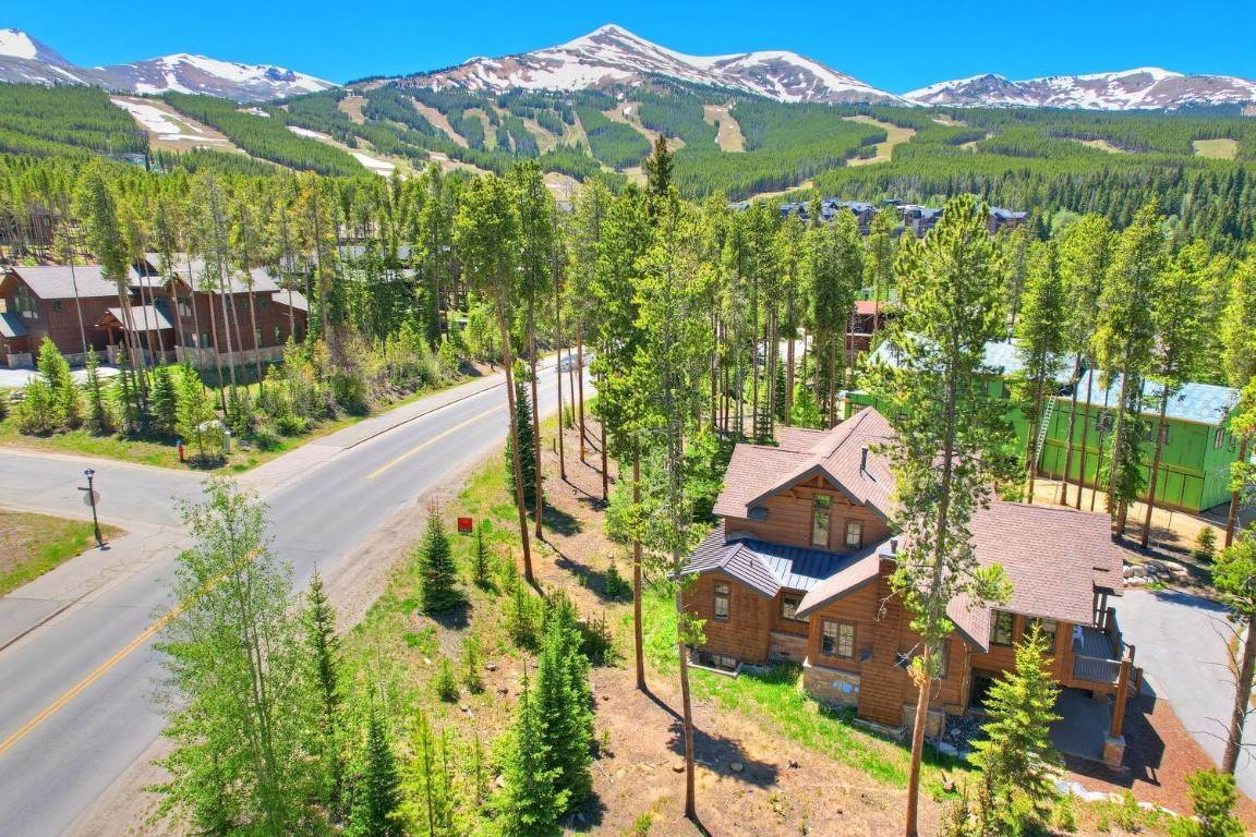 2. Single Family Homes for Active at 67 N Woods Lane Breckenridge, Colorado 80424 United States