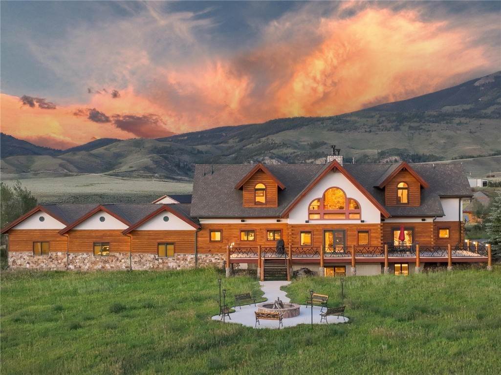 4. Single Family Homes for Active at 918 Lindstrom Road Silverthorne, Colorado 80498 United States