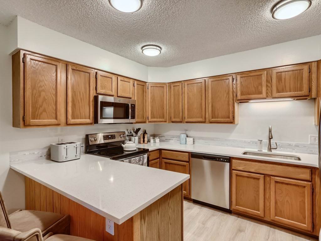 9. Condominiums for Active at 290 Broken Lance Drive Breckenridge, Colorado 80424 United States