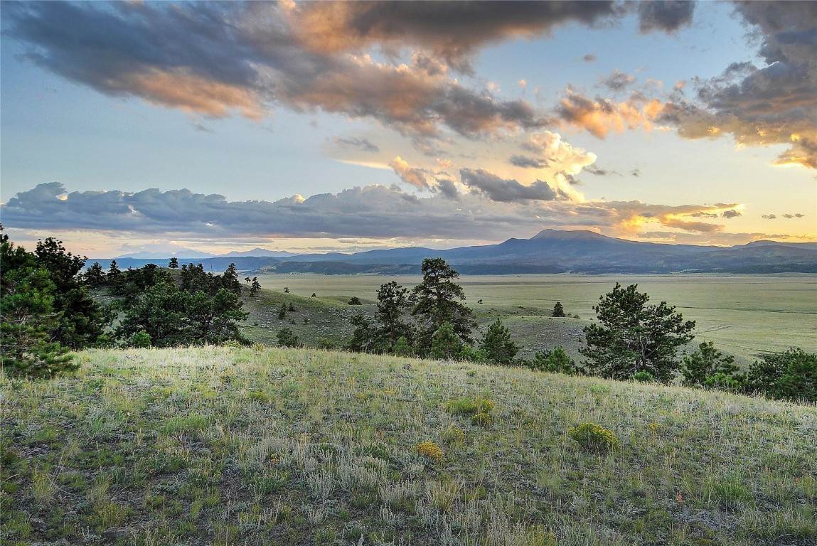 20. Single Family Homes for Active at 184 Deadman Road Hartsel, Colorado 80449 United States