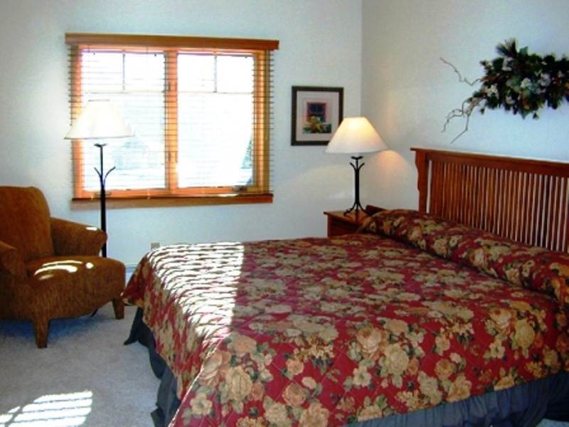 6. Single Family Homes for Active at 75 SNOWFLAKE Drive Breckenridge, Colorado 80424 United States