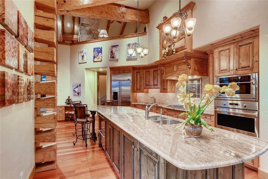 12. Residential at 160 Bull Lake Court Court Silverthorne, Colorado 80498 United States