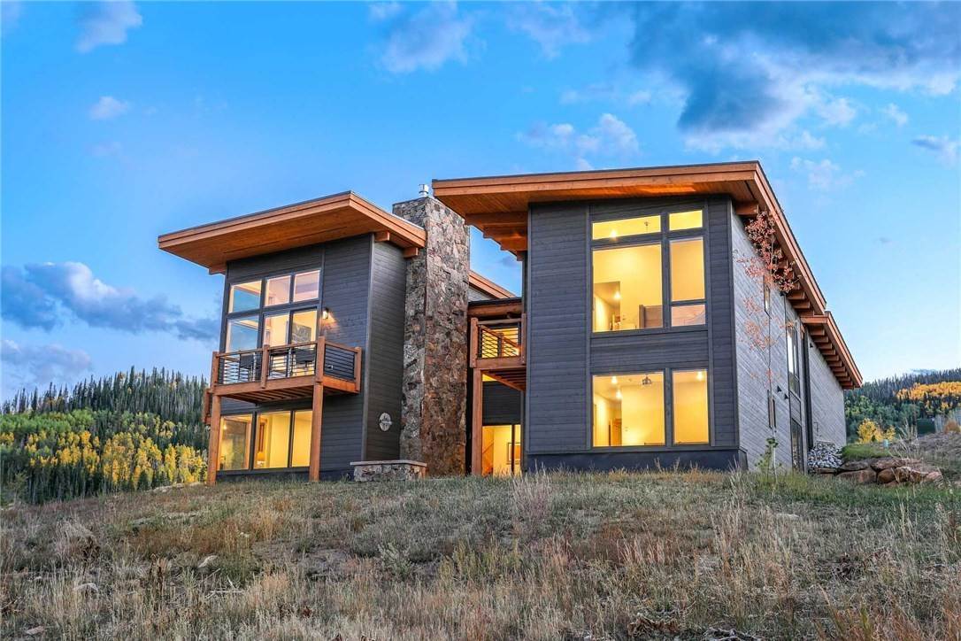 2. Single Family Homes for Active at 132 Vendette Road Silverthorne, Colorado 80498 United States