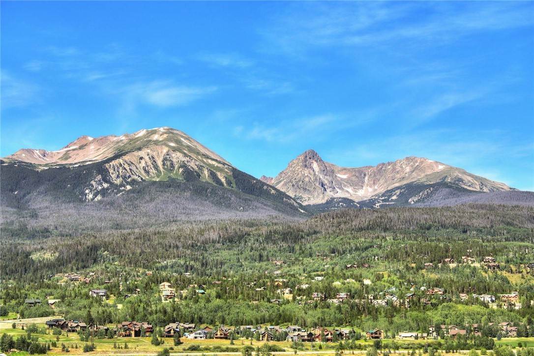 2. Townhouse for Active at 84 Fish Hawk Way Silverthorne, Colorado 80498 United States