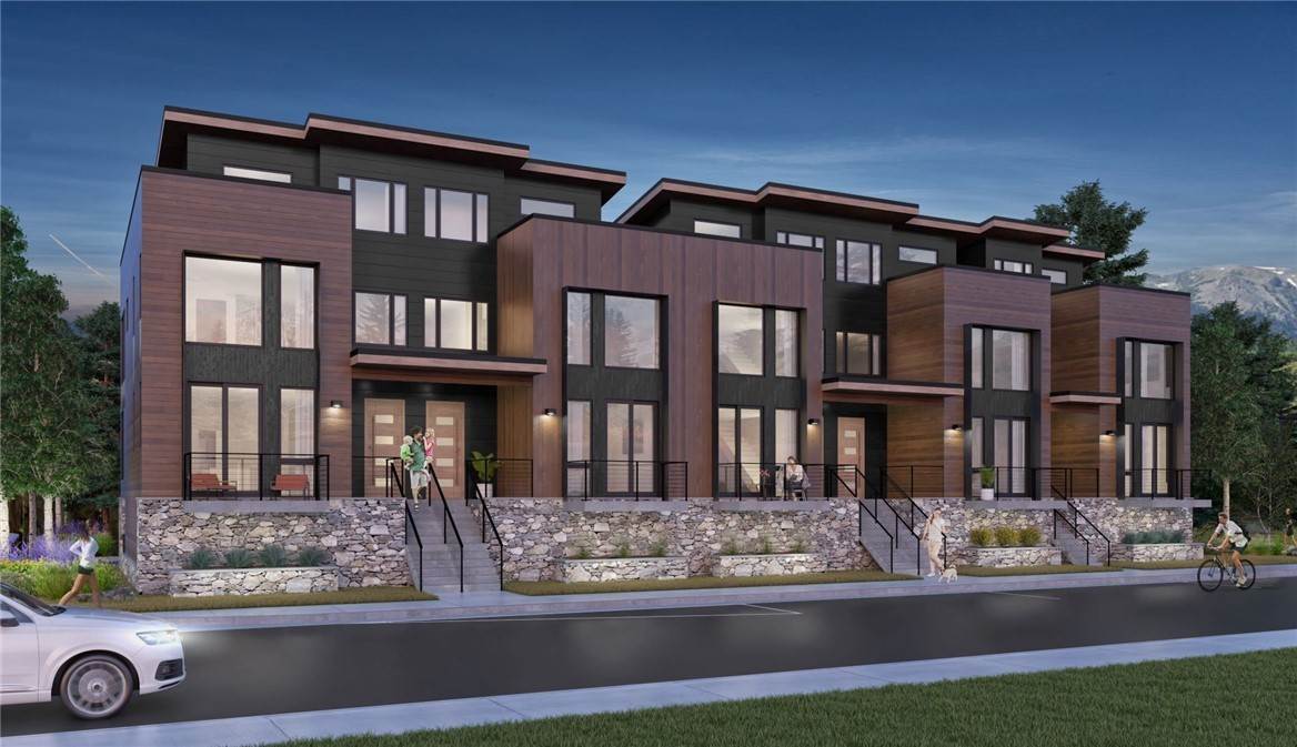 1. Townhouse for Active at 553 Center Circle Silverthorne, Colorado 80498 United States