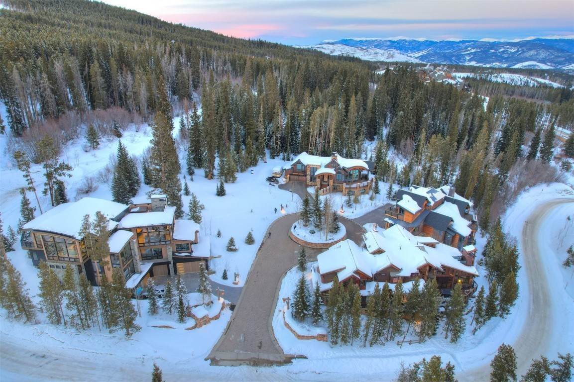 6. Single Family Homes for Active at 19 Peak Eight Court Breckenridge, Colorado 80424 United States