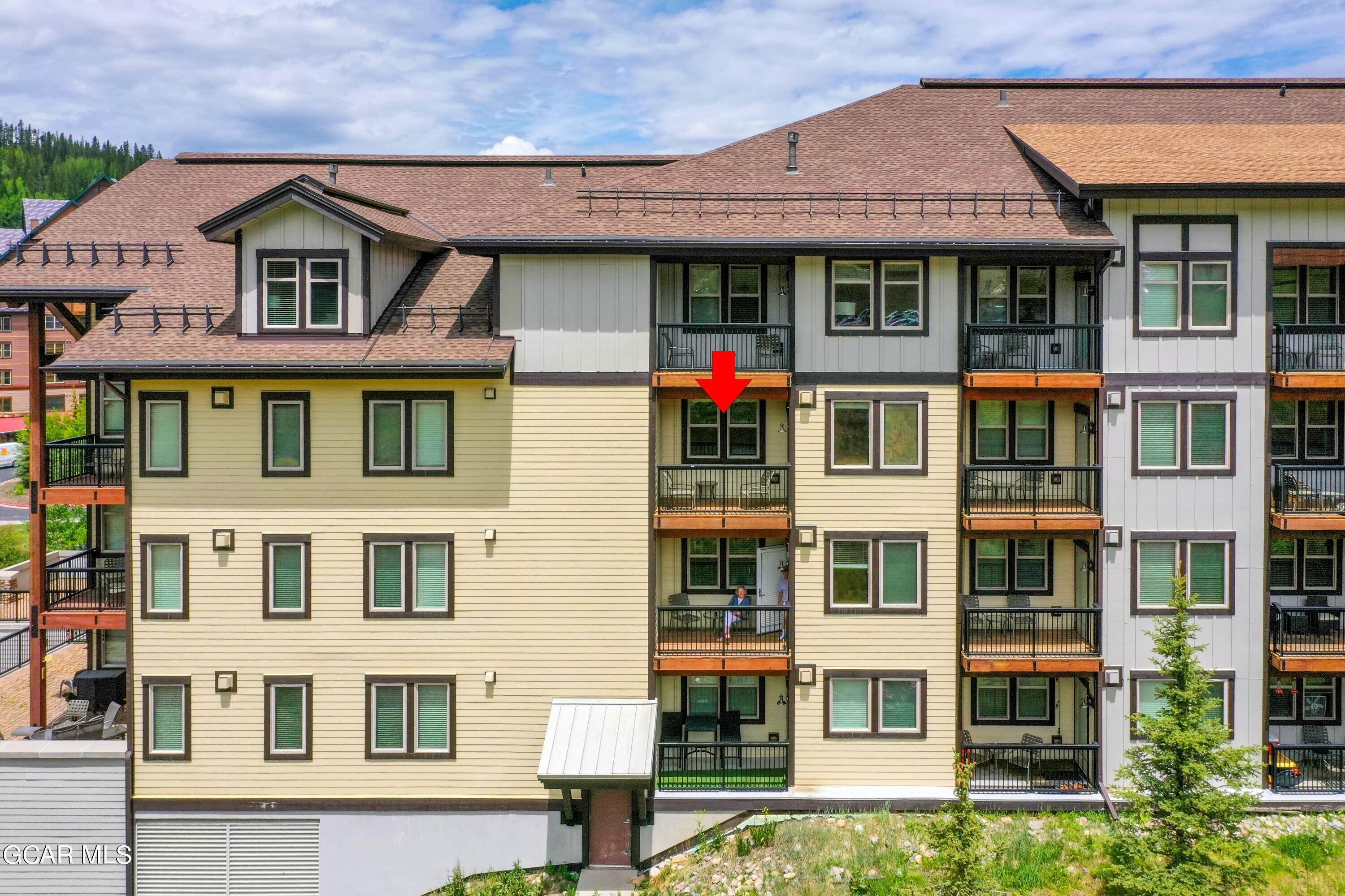 18. Condominiums for Active at 580 Winter Park Drive Winter Park, Colorado 80482 United States