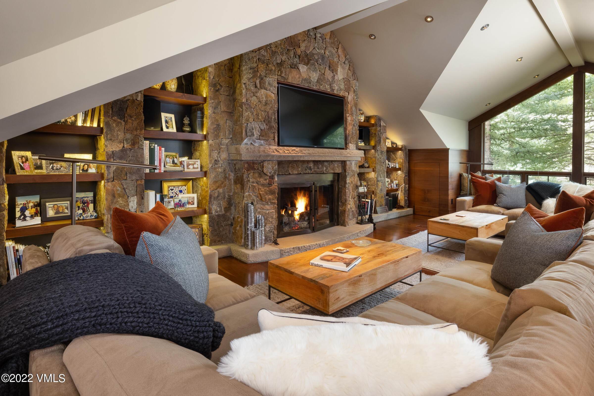 12. Single Family Homes for Active at 46 Greystone Court Beaver Creek, Colorado 81620 United States