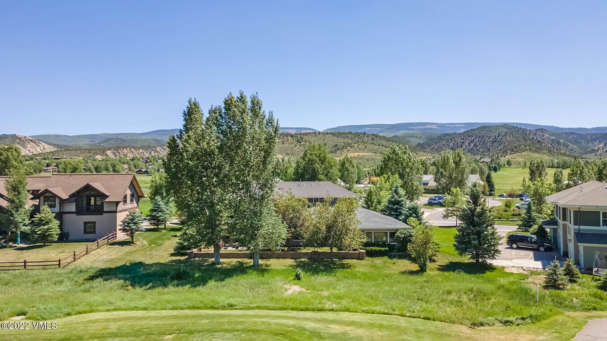20. Single Family Homes for Active at 73 Lime Park Drive Eagle, Colorado 81632 United States