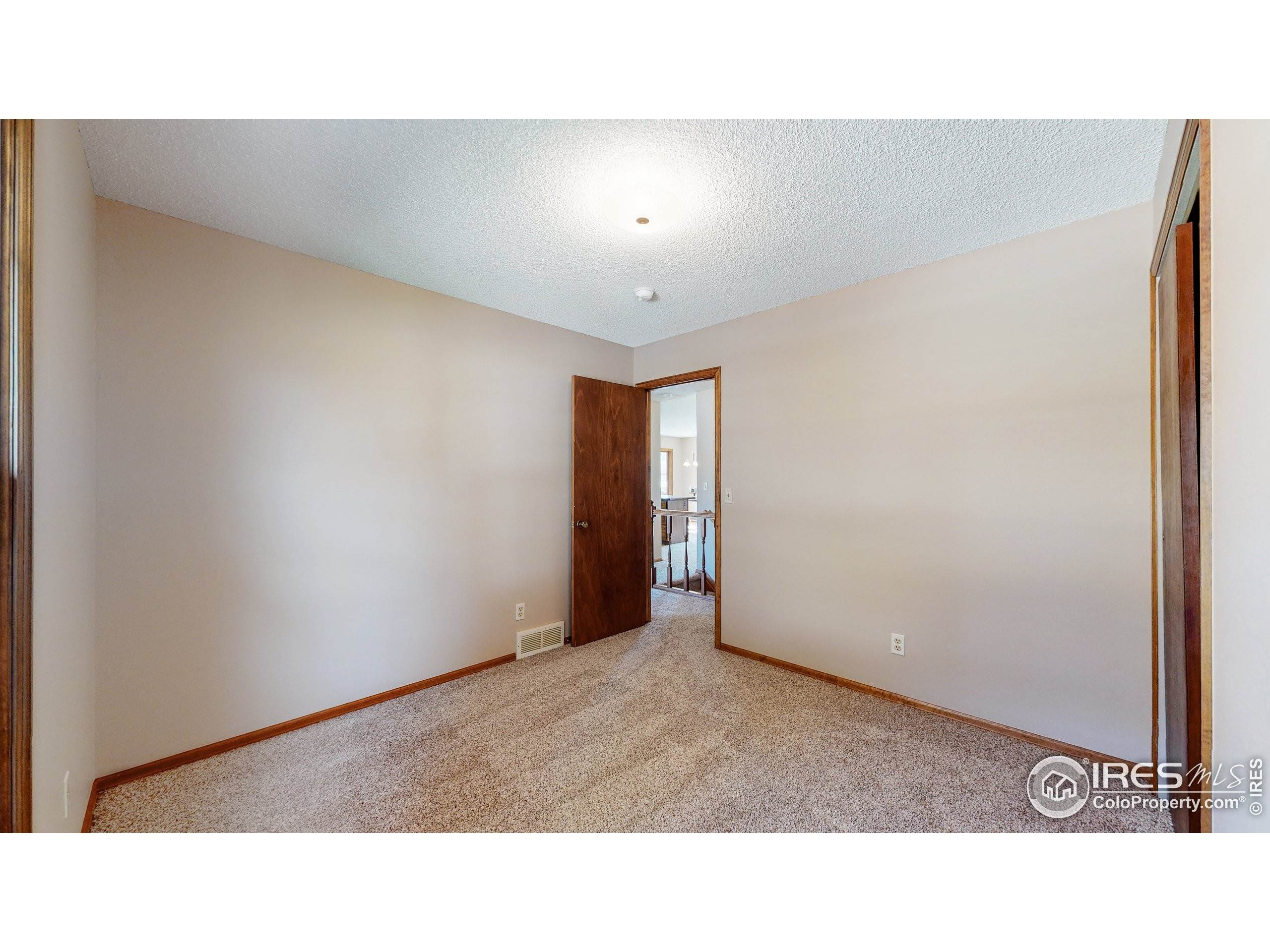 20. Single Family Homes for Active at 354 Kathryn Drive Loveland, Colorado 80537 United States