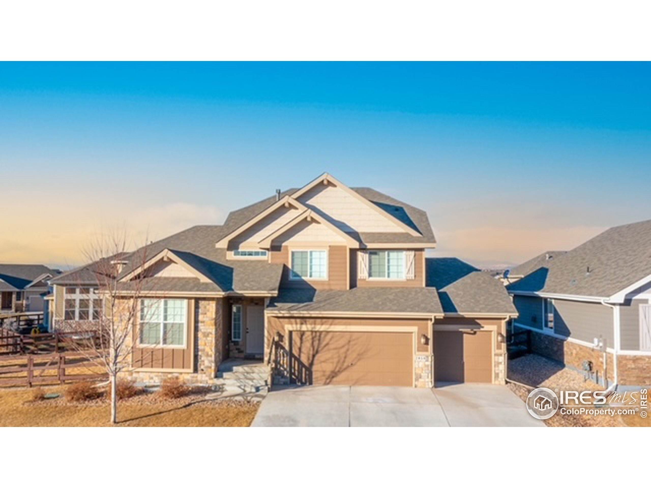 Single Family Homes for Active at 2058 Grain Bin Drive Windsor, Colorado 80550 United States