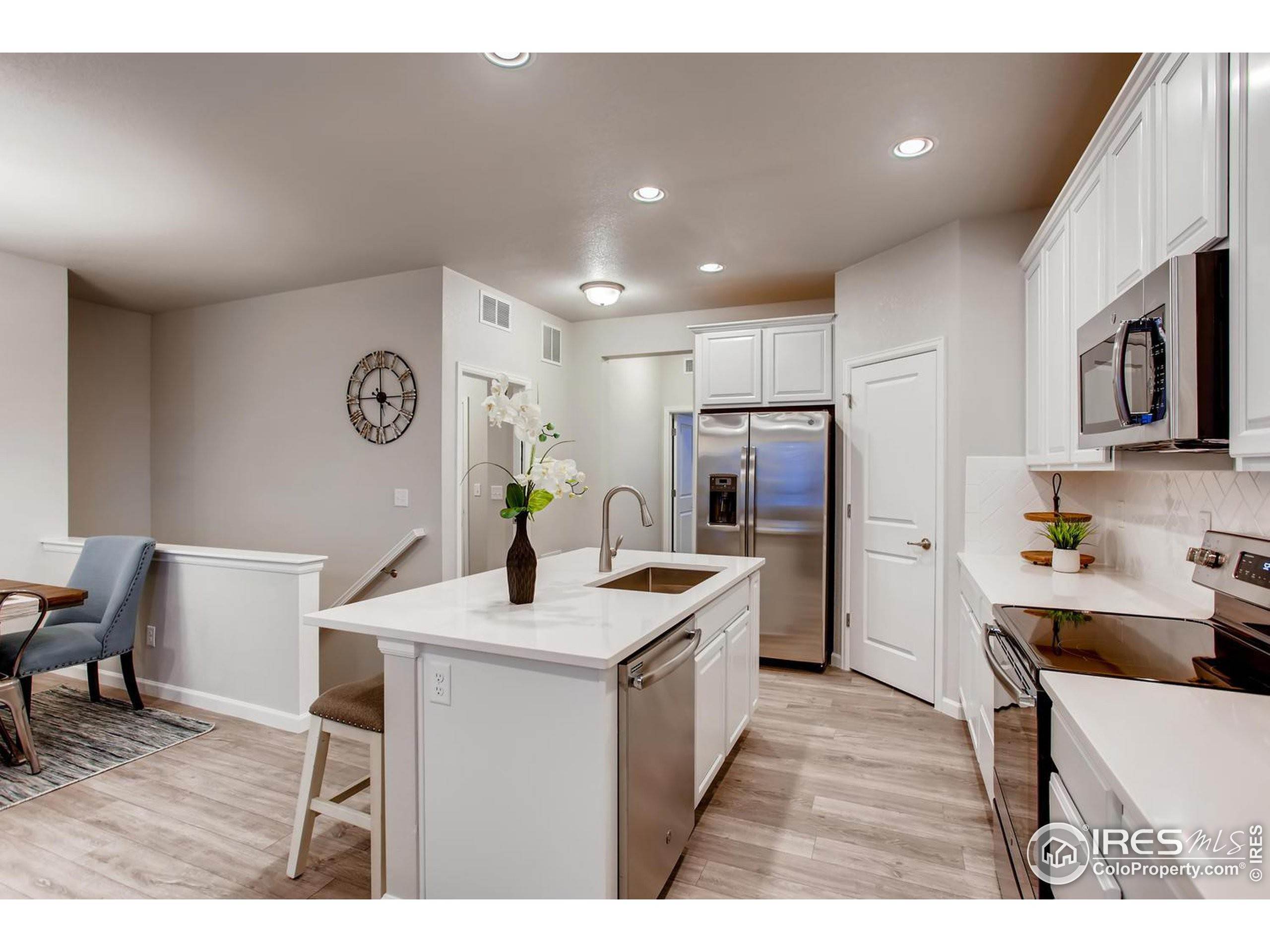 7. Single Family Homes for Active at 651 Hillspire Drive Windsor, Colorado 80550 United States