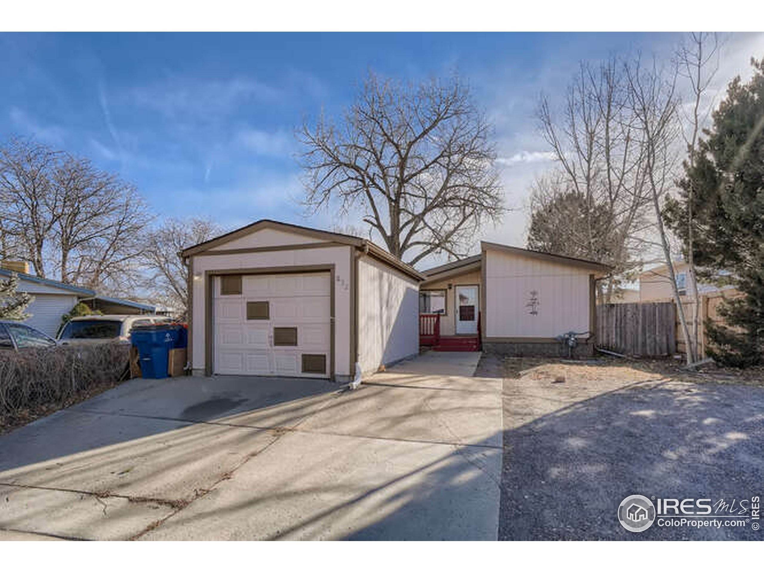 Single Family Homes for Active at 832 Glen Barr Street Dacono, Colorado 80514 United States