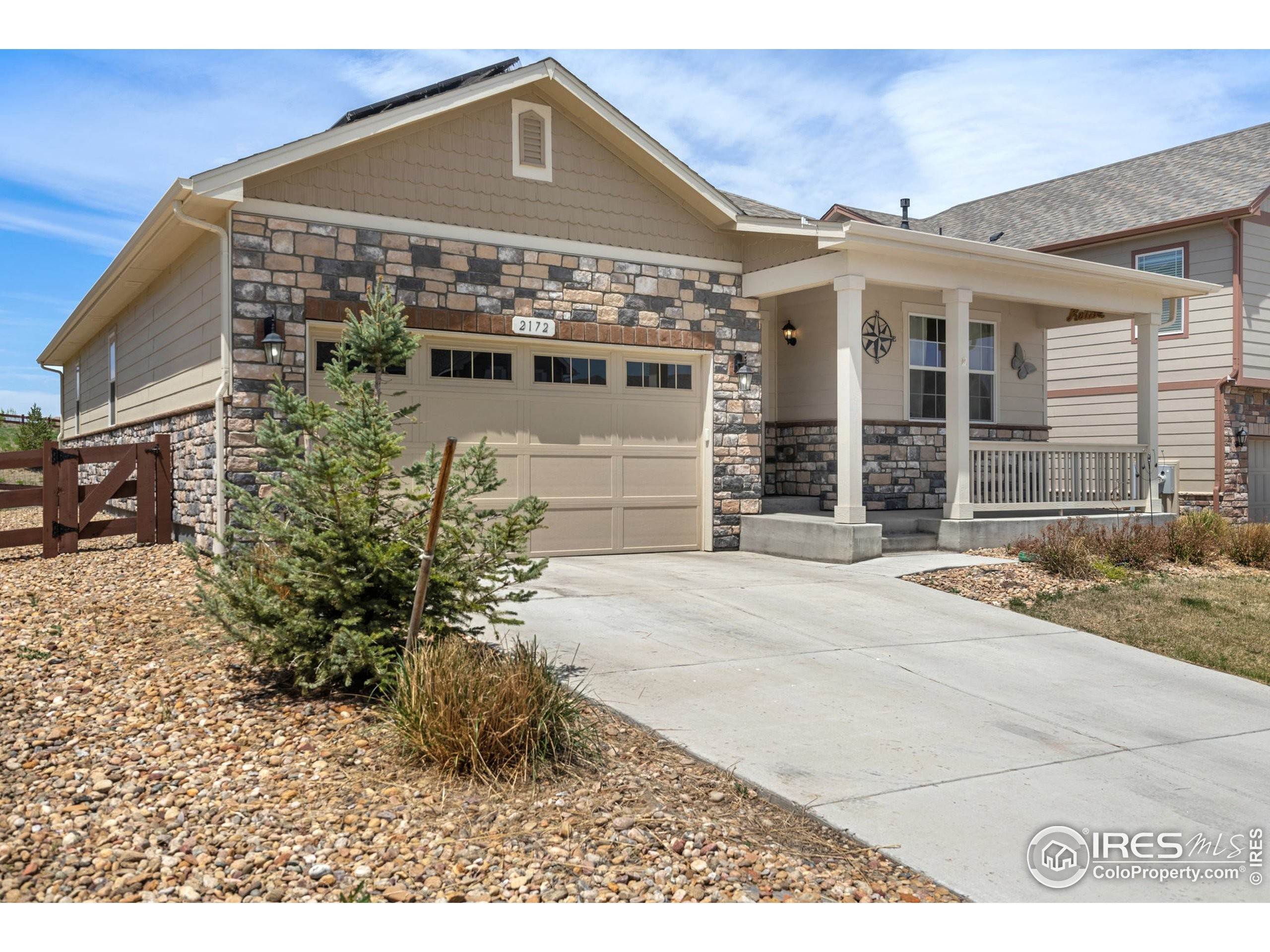 3. Single Family Homes for Active at 2172 Longfin Drive Windsor, Colorado 80550 United States