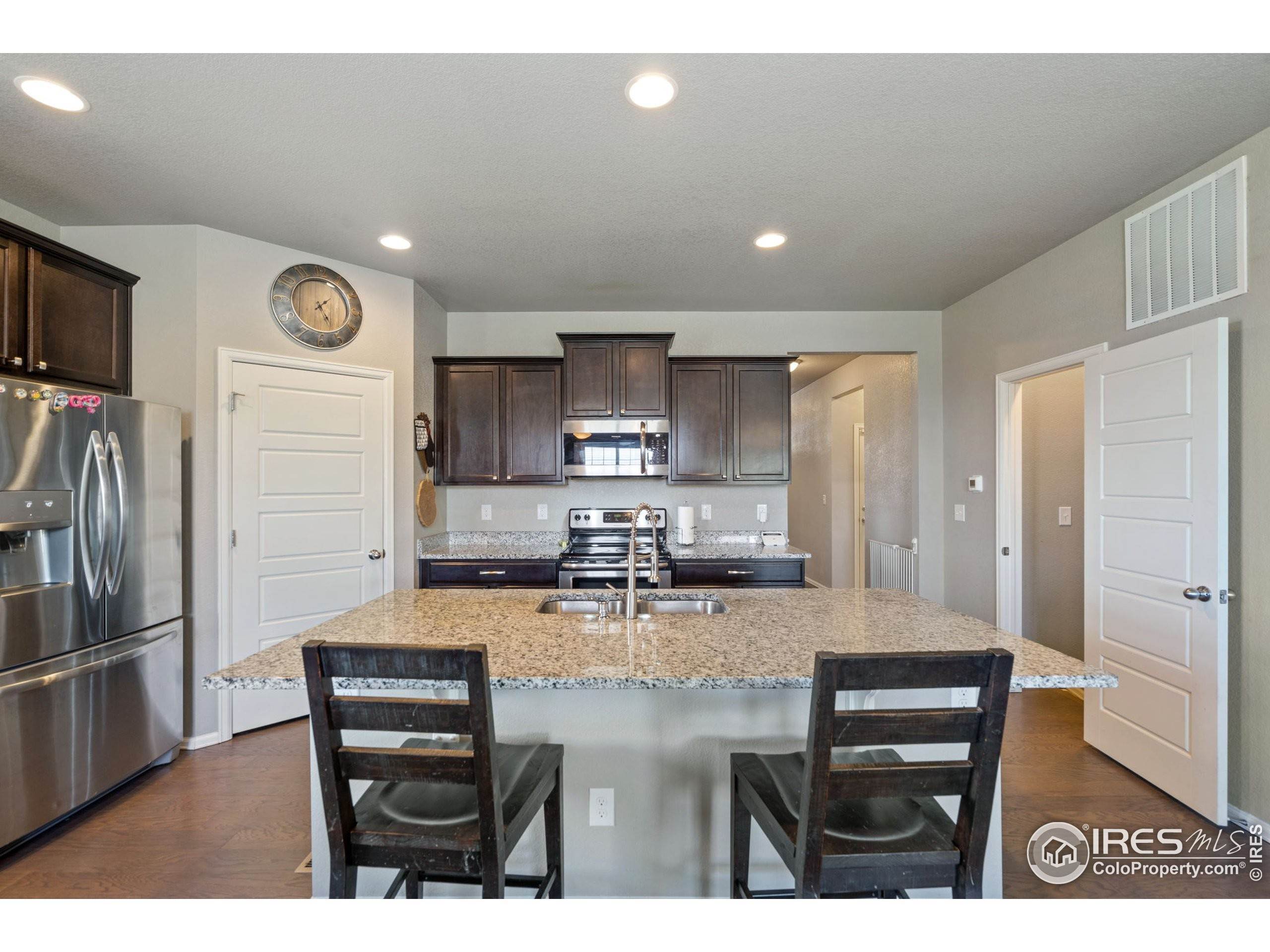 11. Single Family Homes for Active at 2172 Longfin Drive Windsor, Colorado 80550 United States