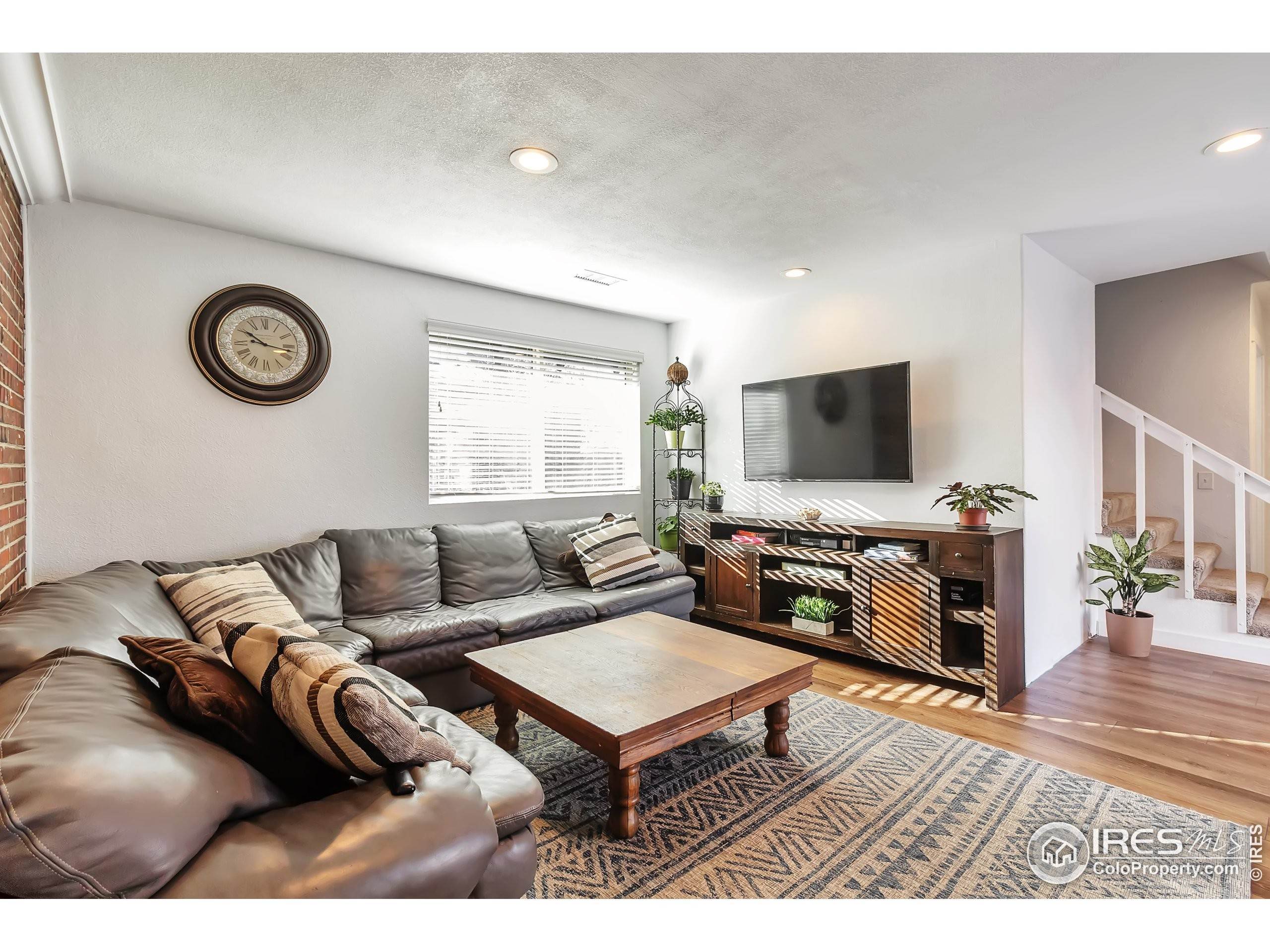 17. Single Family Homes for Active at 1659 N Quebec Street Denver, Colorado 80220 United States
