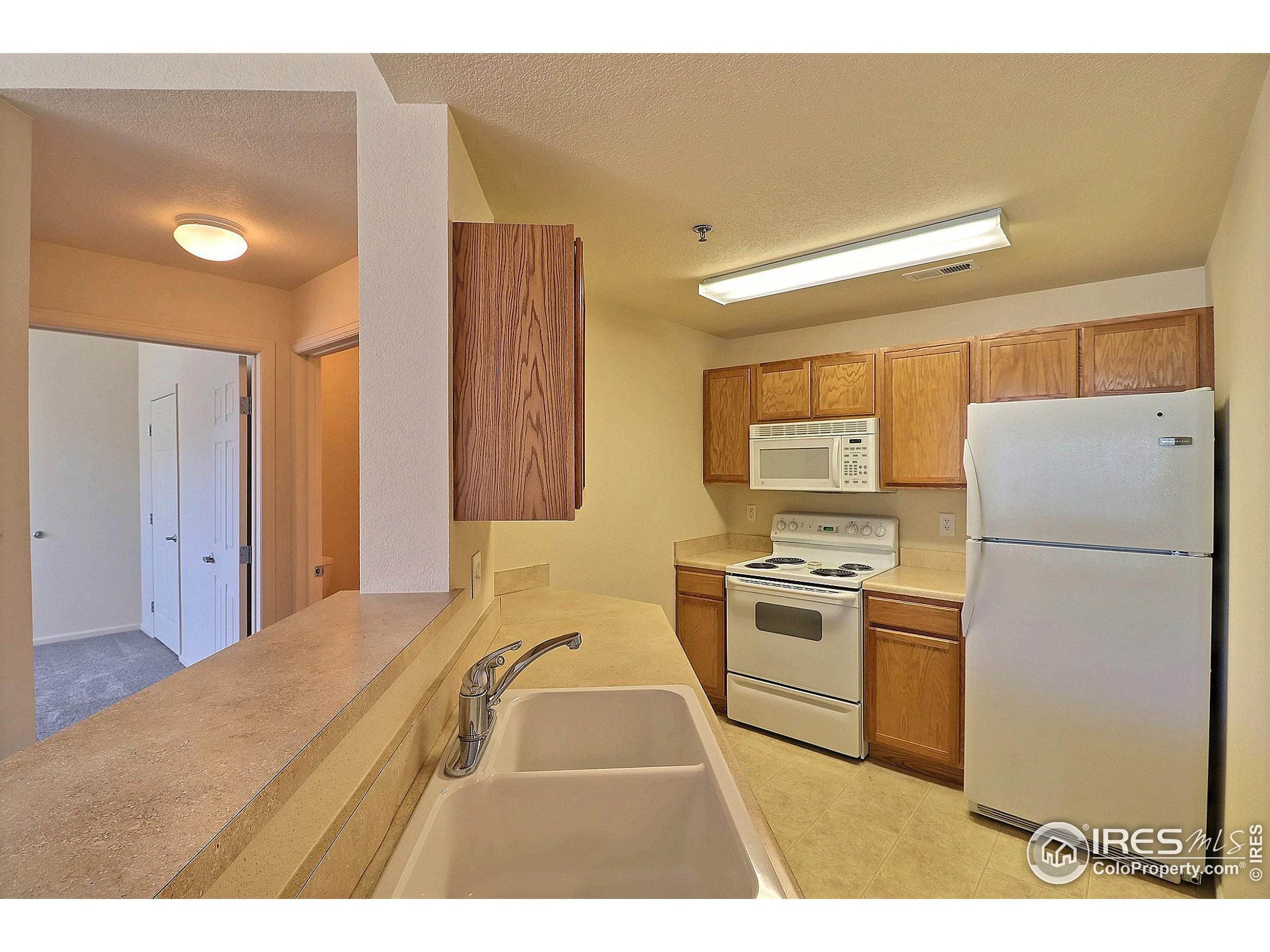 14. Single Family Homes for Active at 2990 W C Street 62-102 Greeley, Colorado 80631 United States