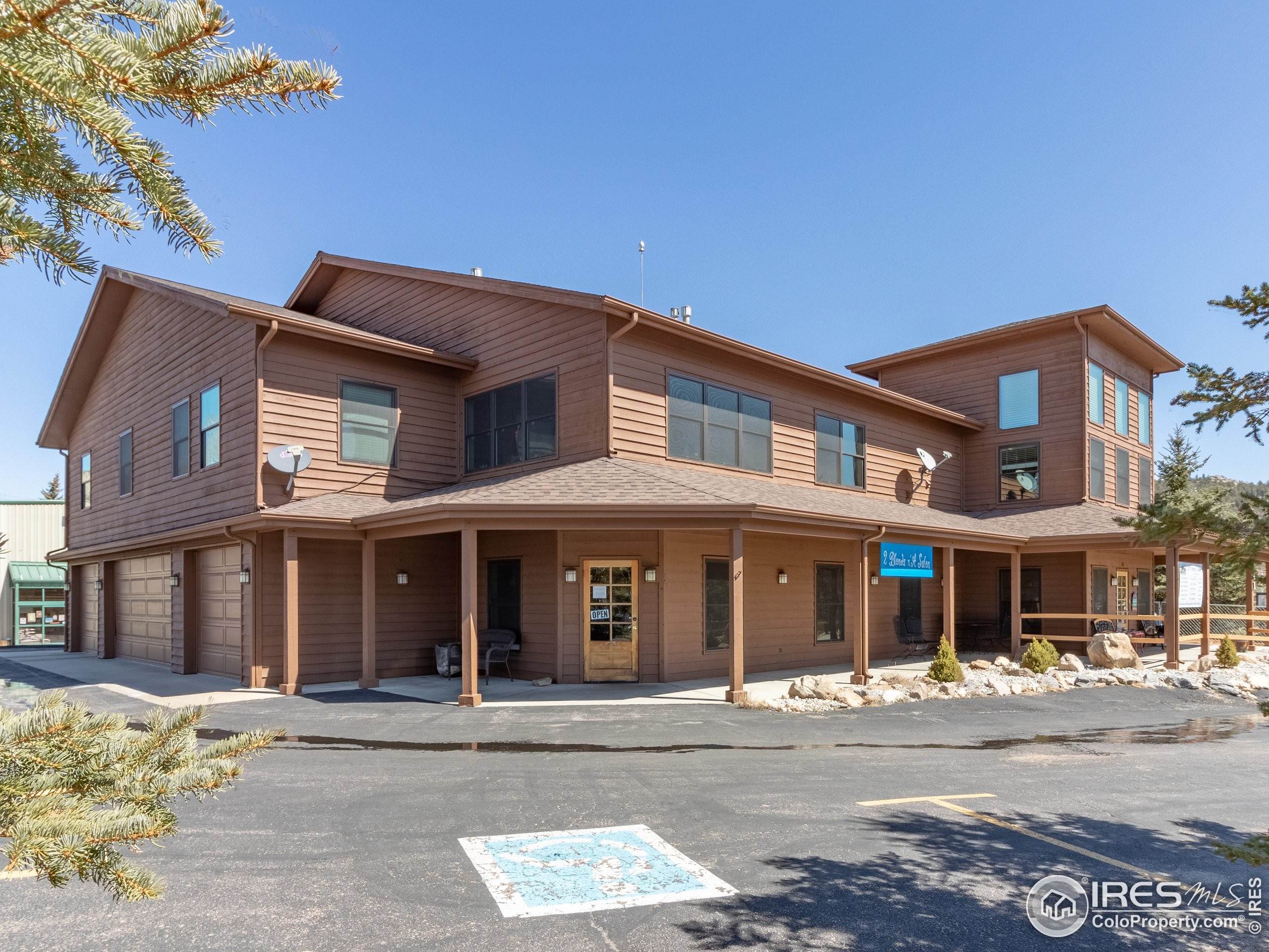 6. Commercial for Active at 541 Lone Pine Drive Estes Park, Colorado 80517 United States