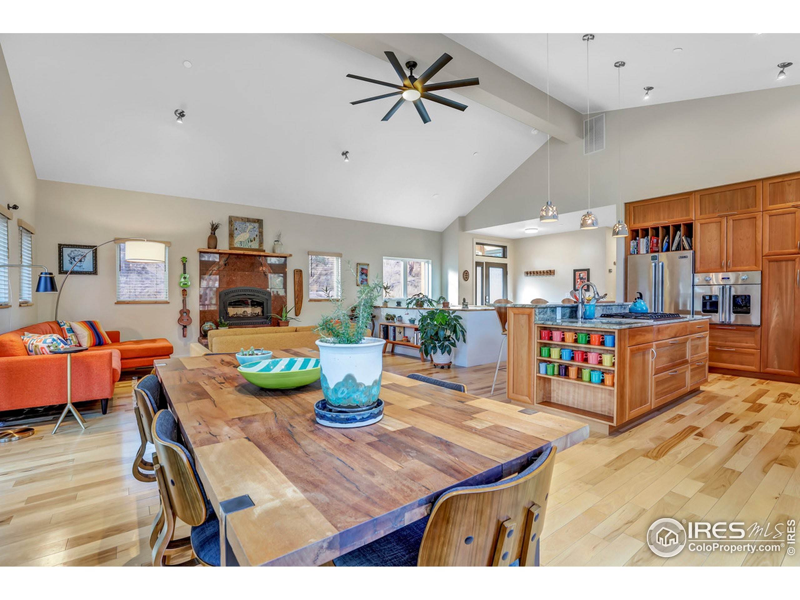 6. Single Family Homes for Active at 1782 Apple Valley Road Lyons, Colorado 80540 United States