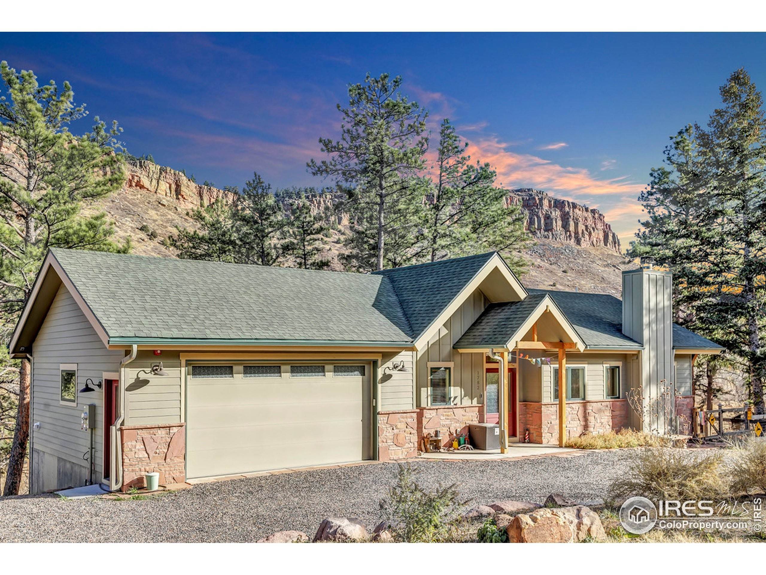 3. Single Family Homes for Active at 1782 Apple Valley Road Lyons, Colorado 80540 United States