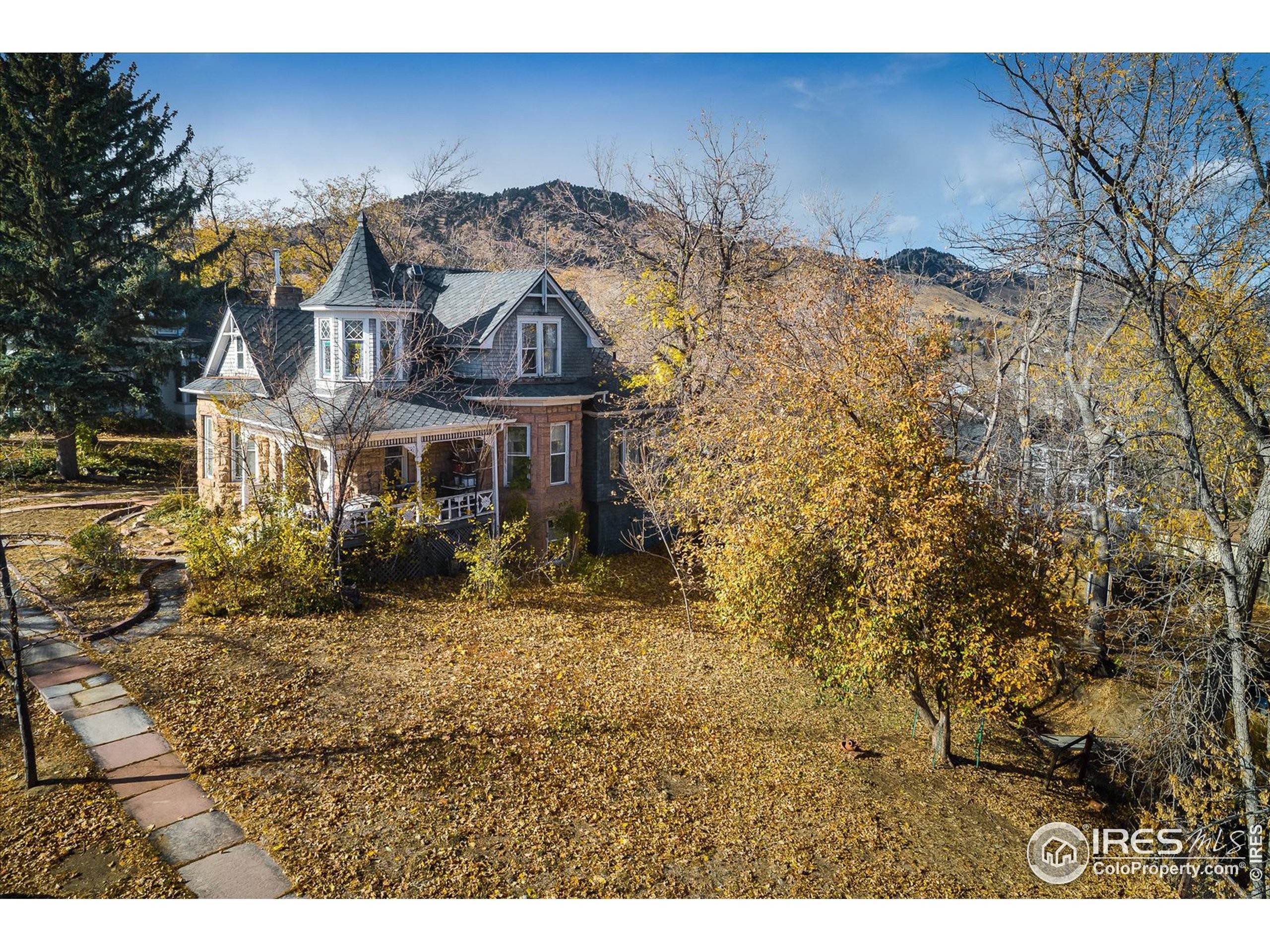 5. Single Family Homes for Active at 1039 Mapleton Avenue Boulder, Colorado 80304 United States