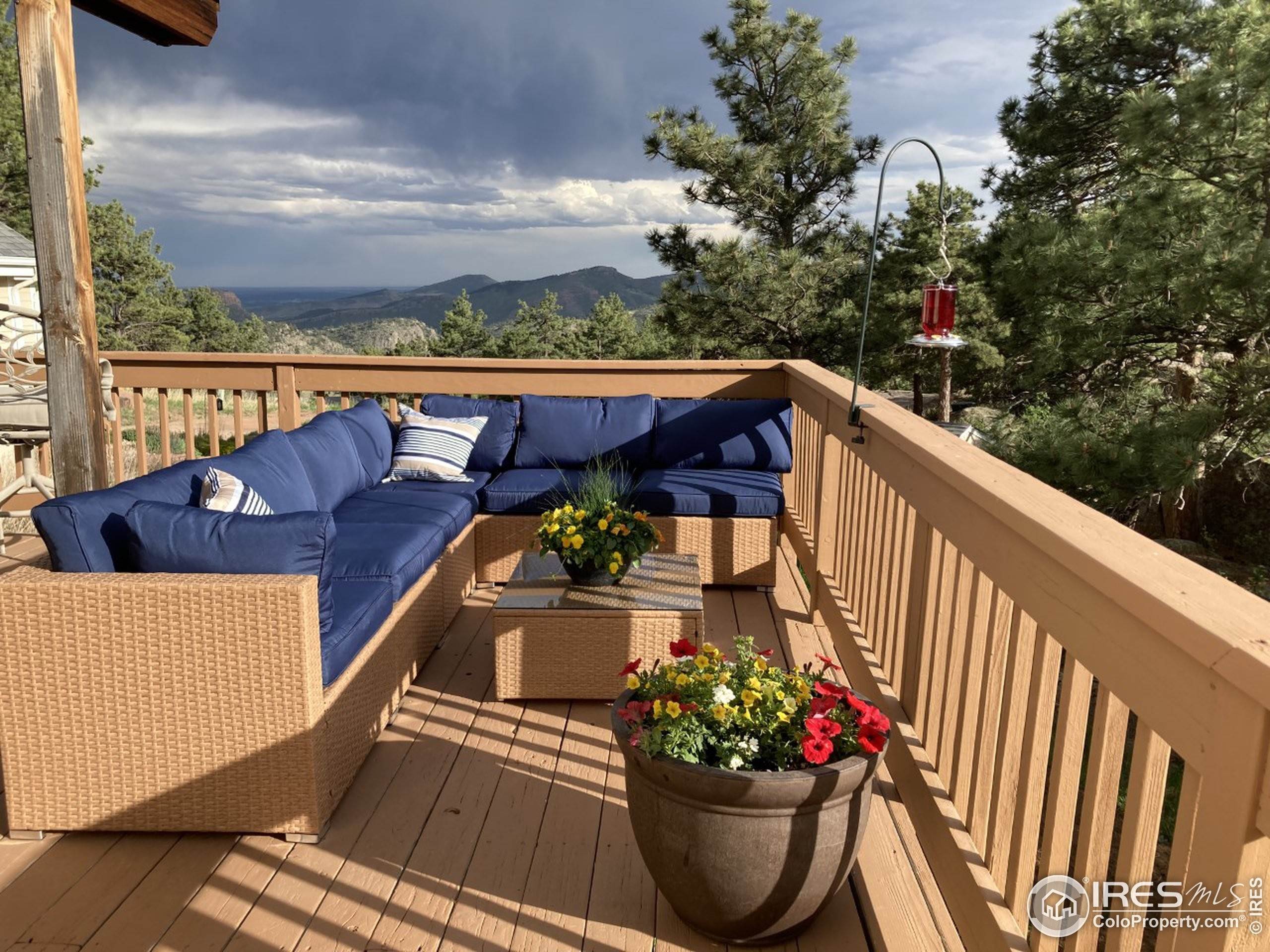 20. Single Family Homes for Active at 180 Valley View Lane Lyons, Colorado 80540 United States
