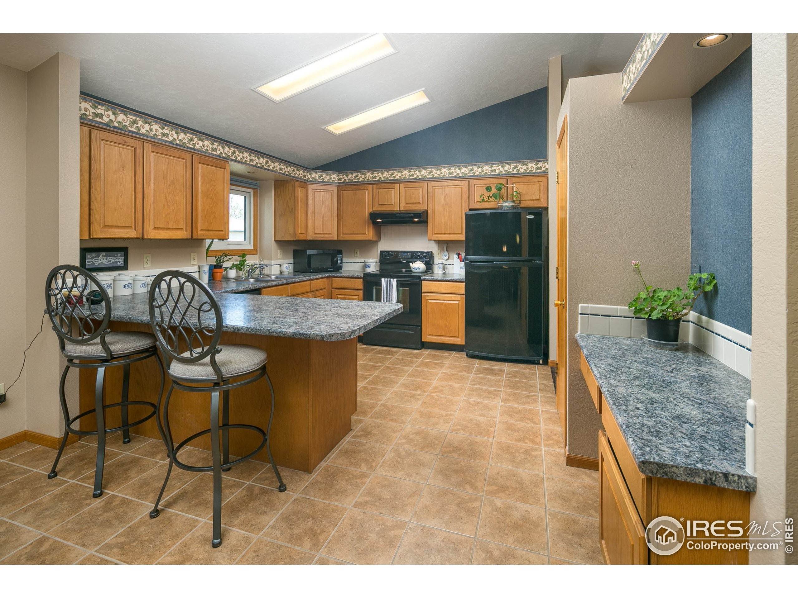 9. Single Family Homes for Active at 2677 E Redbud Drive Loveland, Colorado 80538 United States