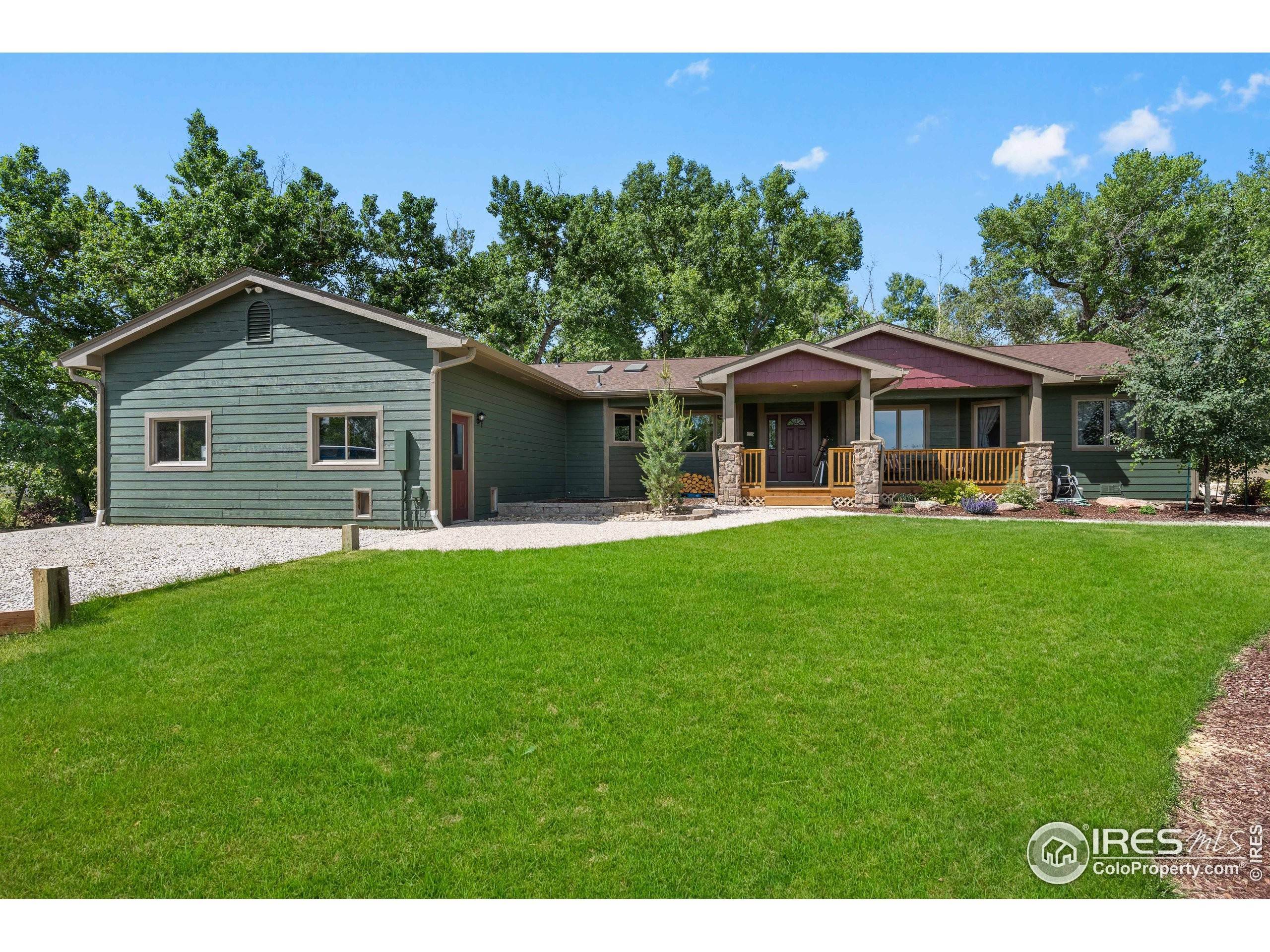 1. Single Family Homes for Active at 1135 Fogleman Road Loveland, Colorado 80537 United States