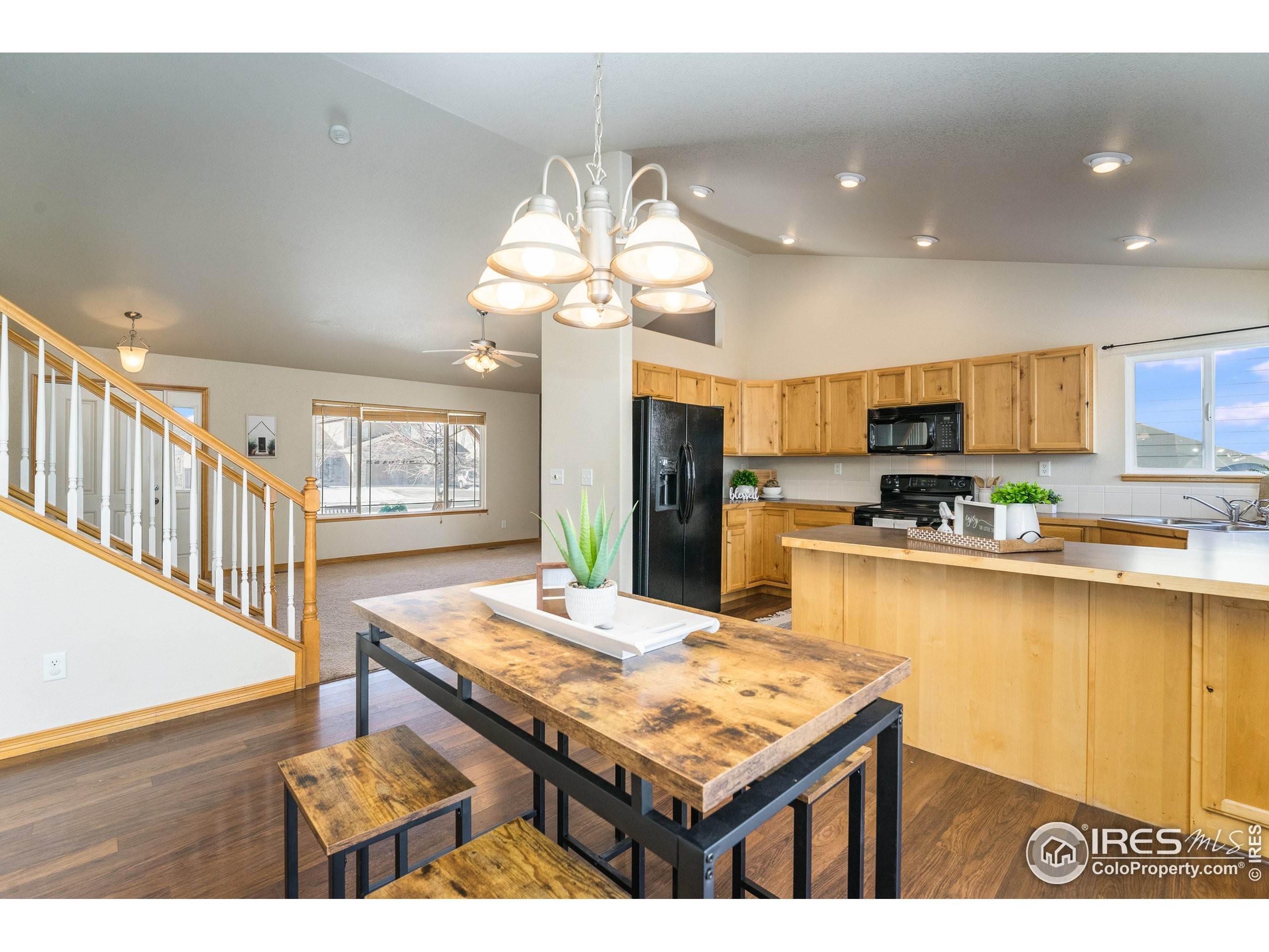 14. Single Family Homes for Active at 9076 Smoke Signal Way Wellington, Colorado 80549 United States
