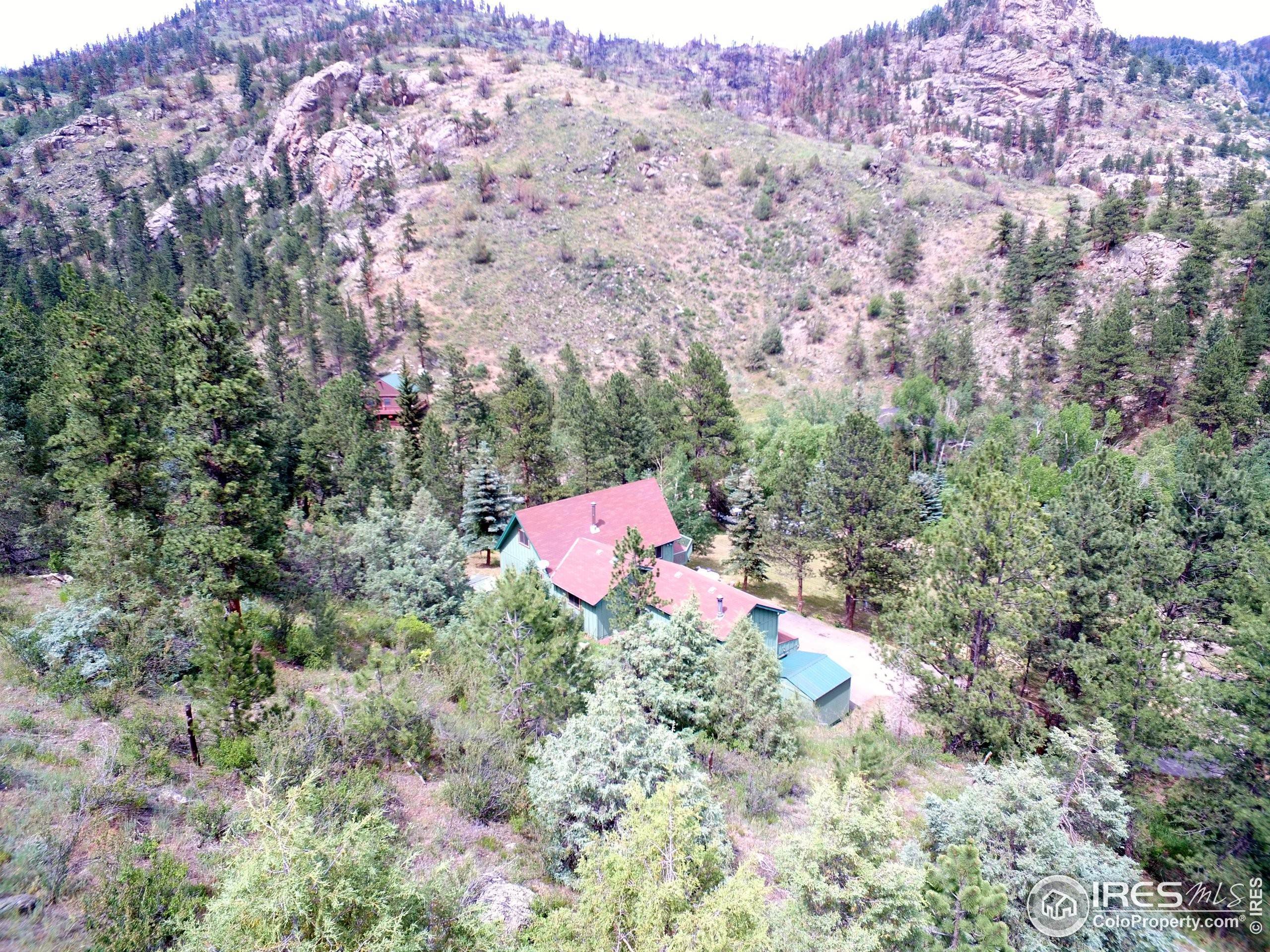 2. Single Family Homes for Active at 227 Streamside Drive Glen Haven, Colorado 80532 United States