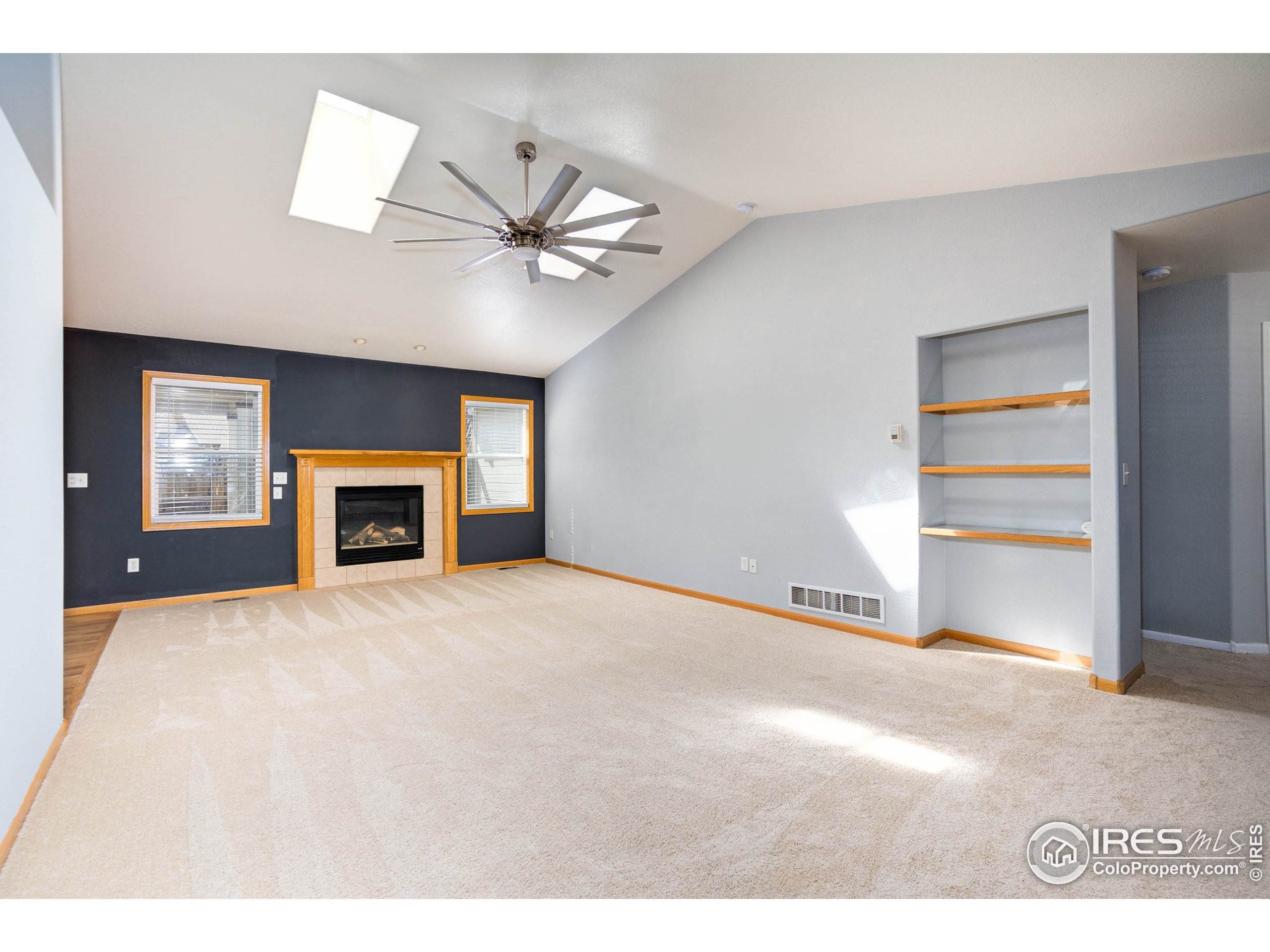 5. Single Family Homes for Active at 1161 Jefferson Drive Berthoud, Colorado 80513 United States