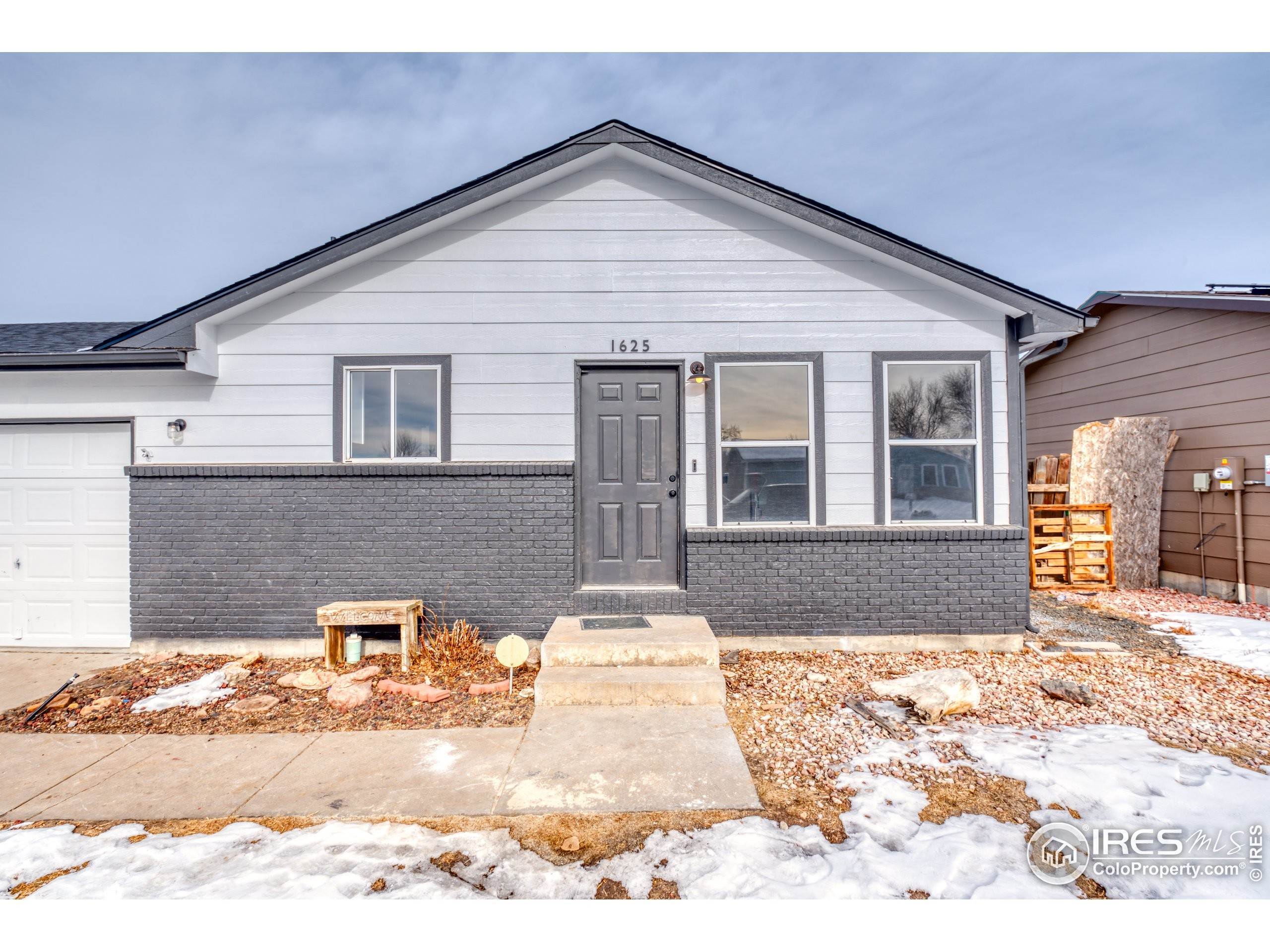 5. Single Family Homes for Active at 1625 41st St Road Evans, Colorado 80620 United States