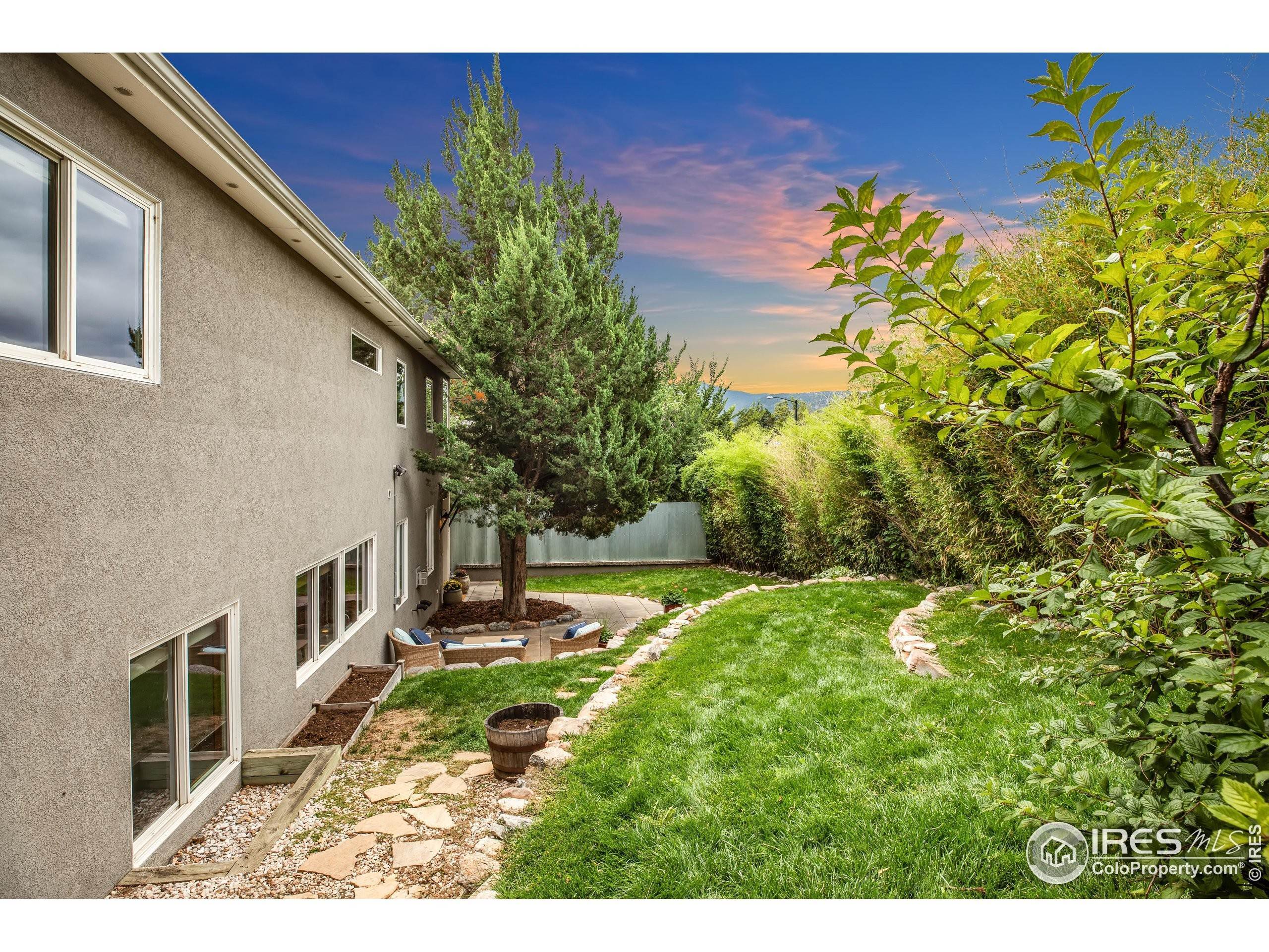 7. Single Family Homes for Active at 1217 Linden Avenue Boulder, Colorado 80304 United States