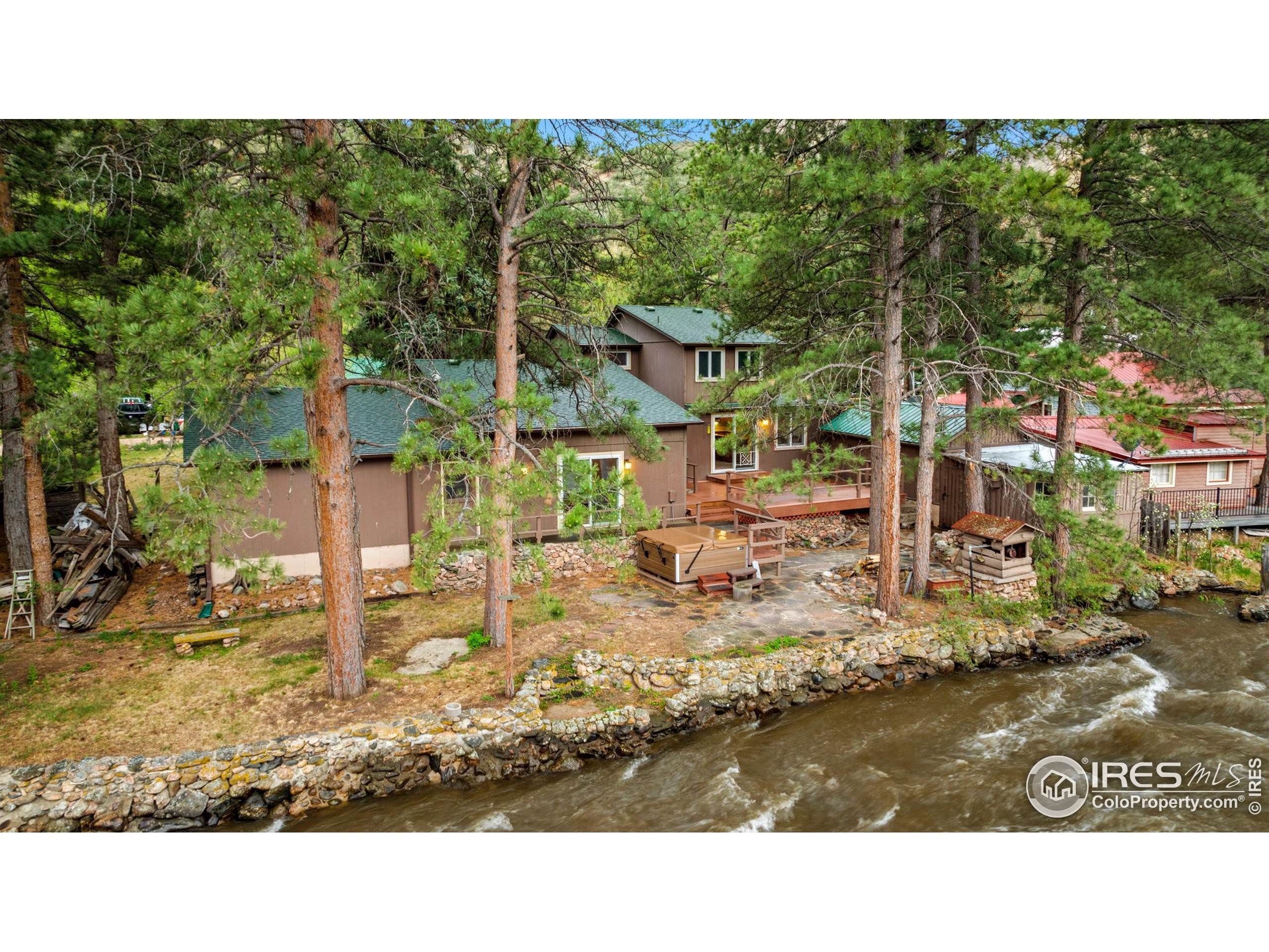 Single Family Homes for Active at 198 Poudre River Road Bellvue, Colorado 80512 United States