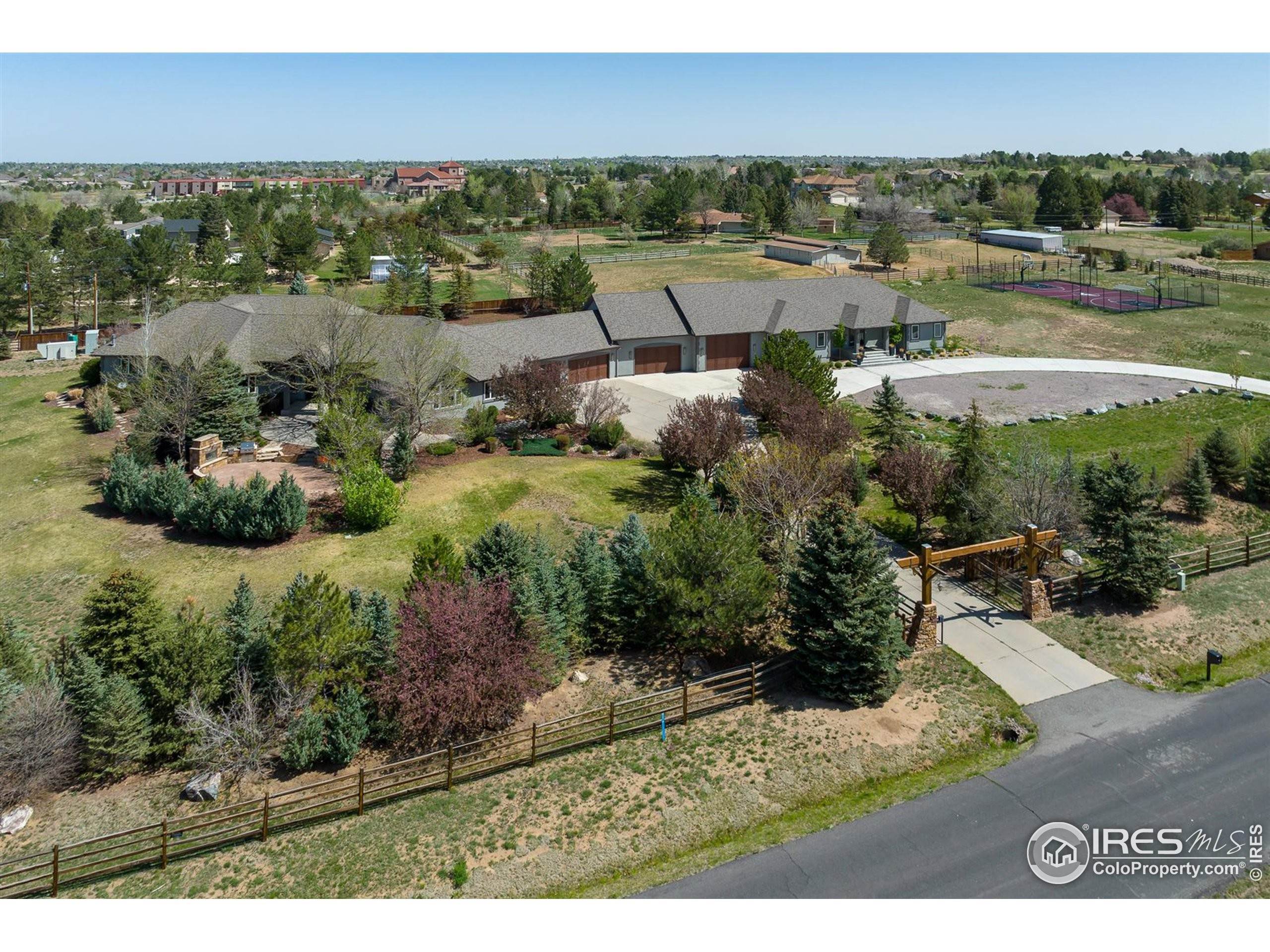 Single Family Homes for Active at 17819 E Easter Avenue Foxfield, Colorado 80016 United States