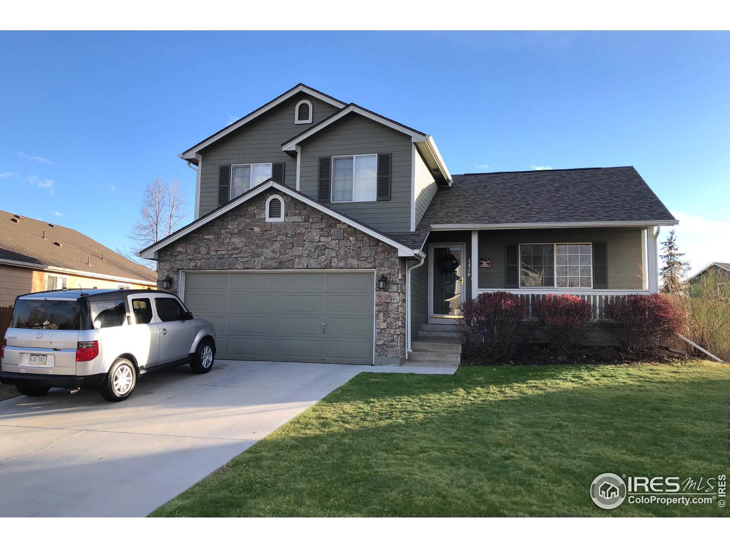2. Single Family Homes for Active at 1519 Willowbrook Drive Longmont, Colorado 80504 United States