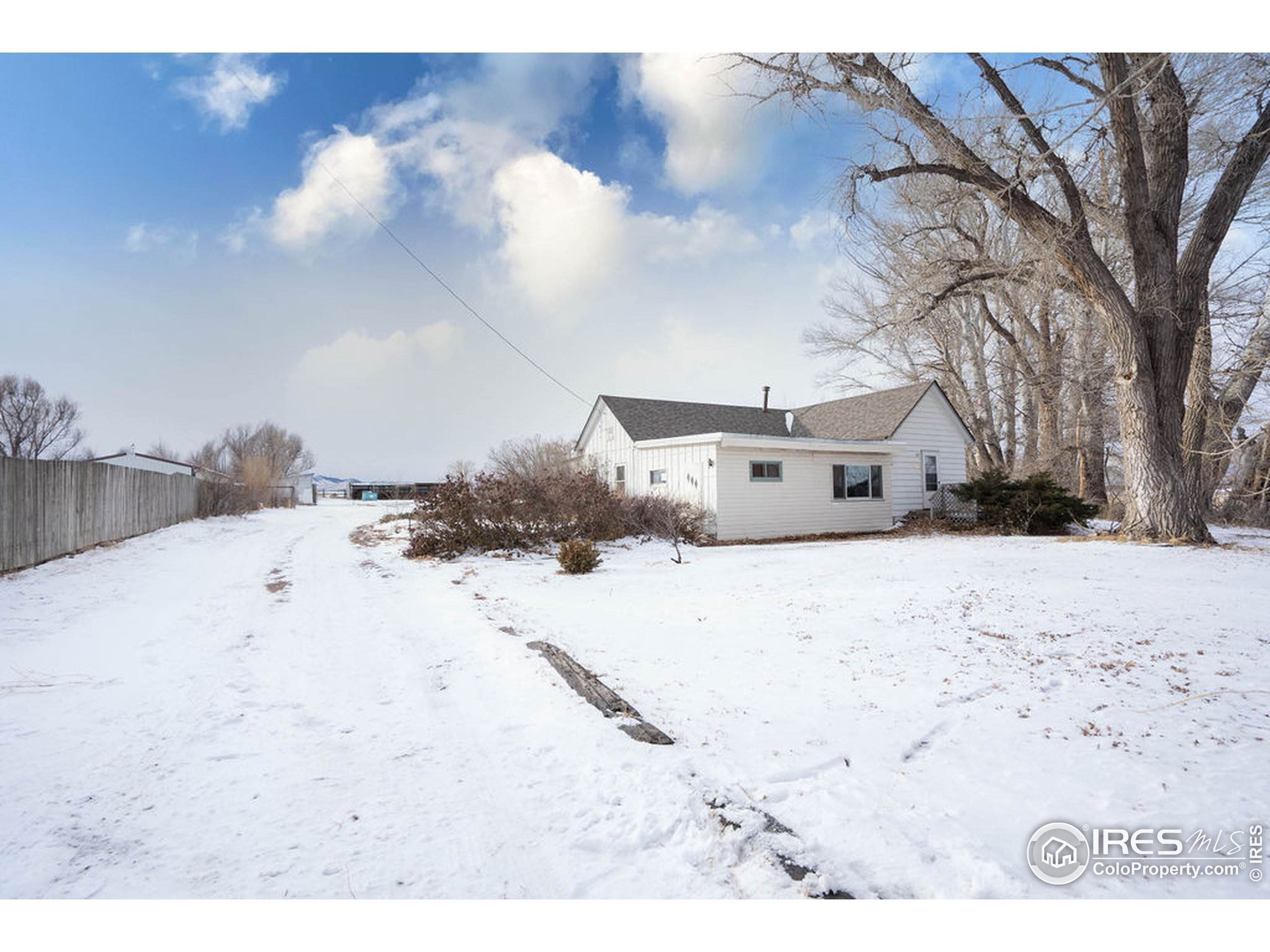 1. Single Family Homes for Active at 10609 N County Road 15 Fort Collins, Colorado 80524 United States