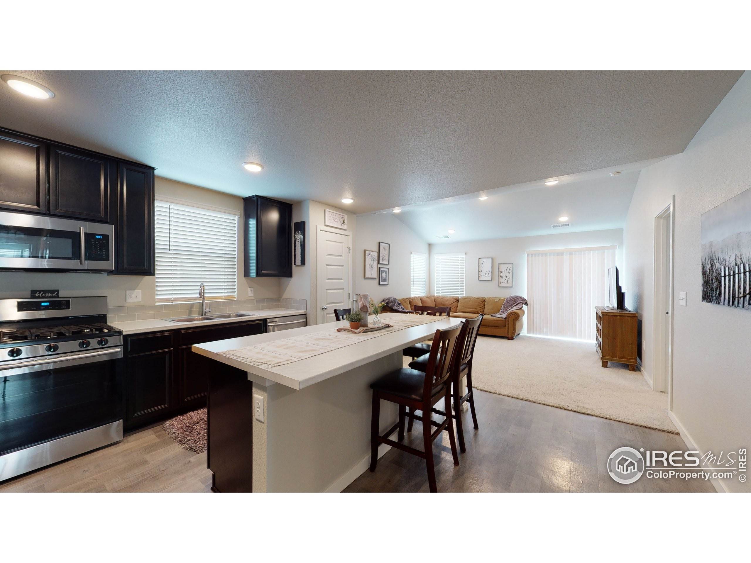 5. Single Family Homes for Active at 1119 Cottontail Lane Wiggins, Colorado 80654 United States