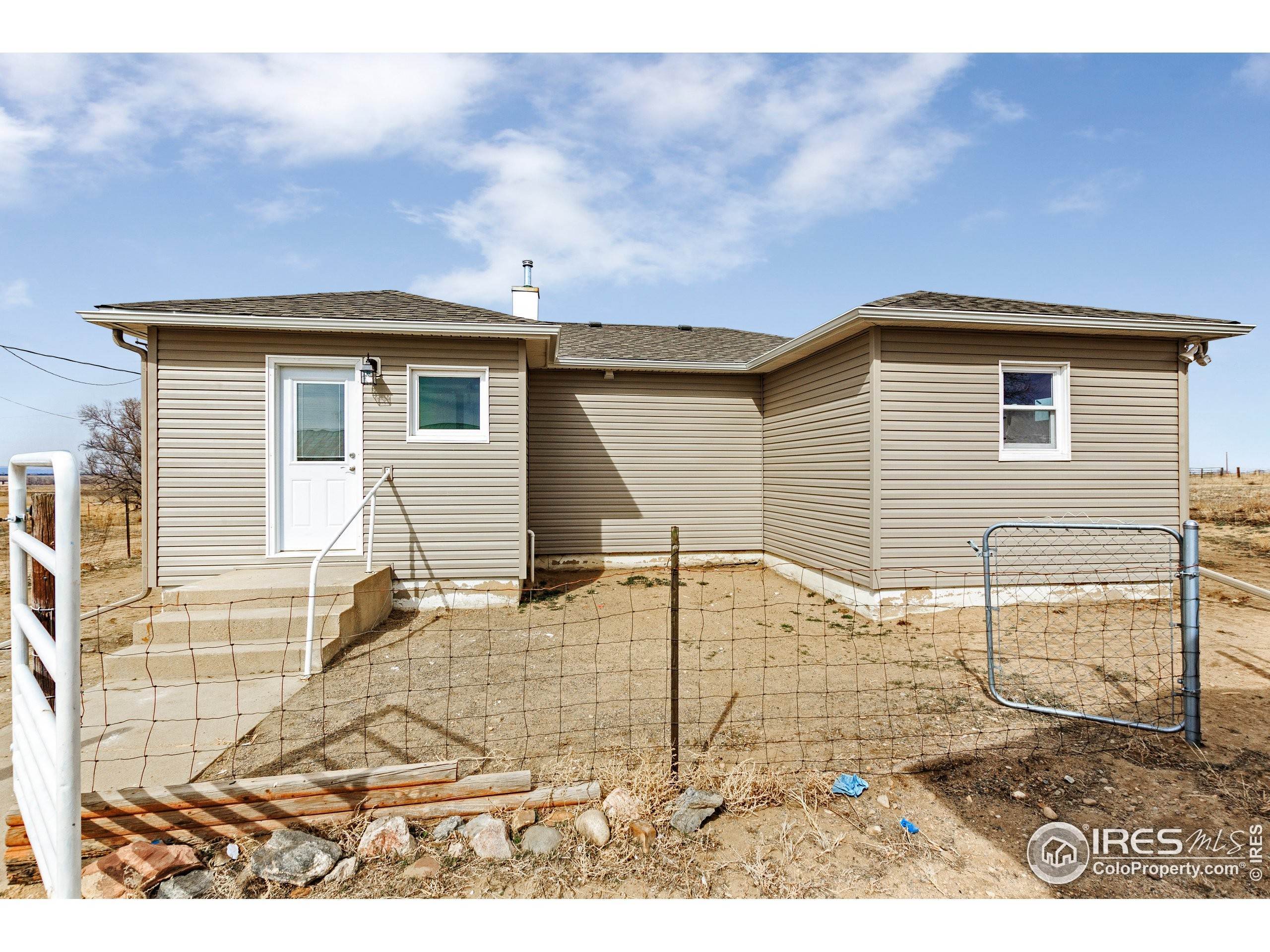 15. Single Family Homes por un Venta en 7572 County Road 26 Firestone, Colorado 80504 Estados Unidos