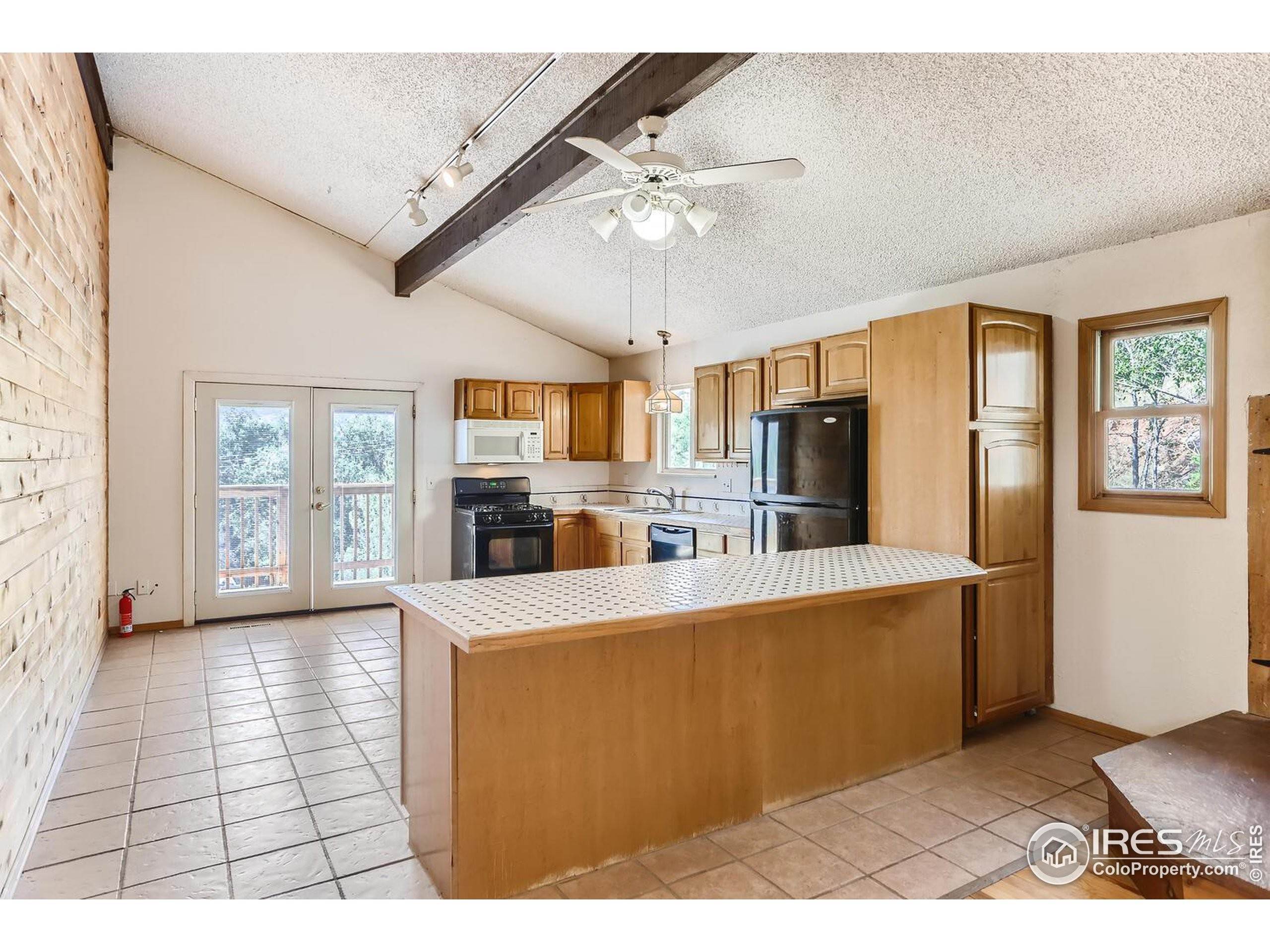 11. Single Family Homes for Active at 926 4th Avenue Lyons, Colorado 80540 United States